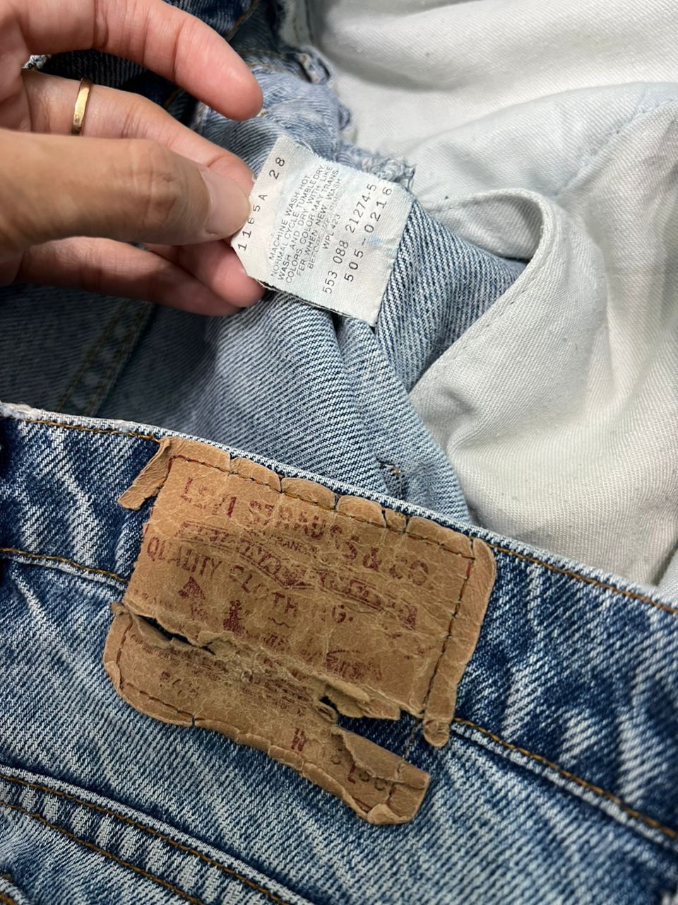 Levi's × Vintage Vintage Levis 505 Acid Wash Distressed Size US 33 - 8 Thumbnail