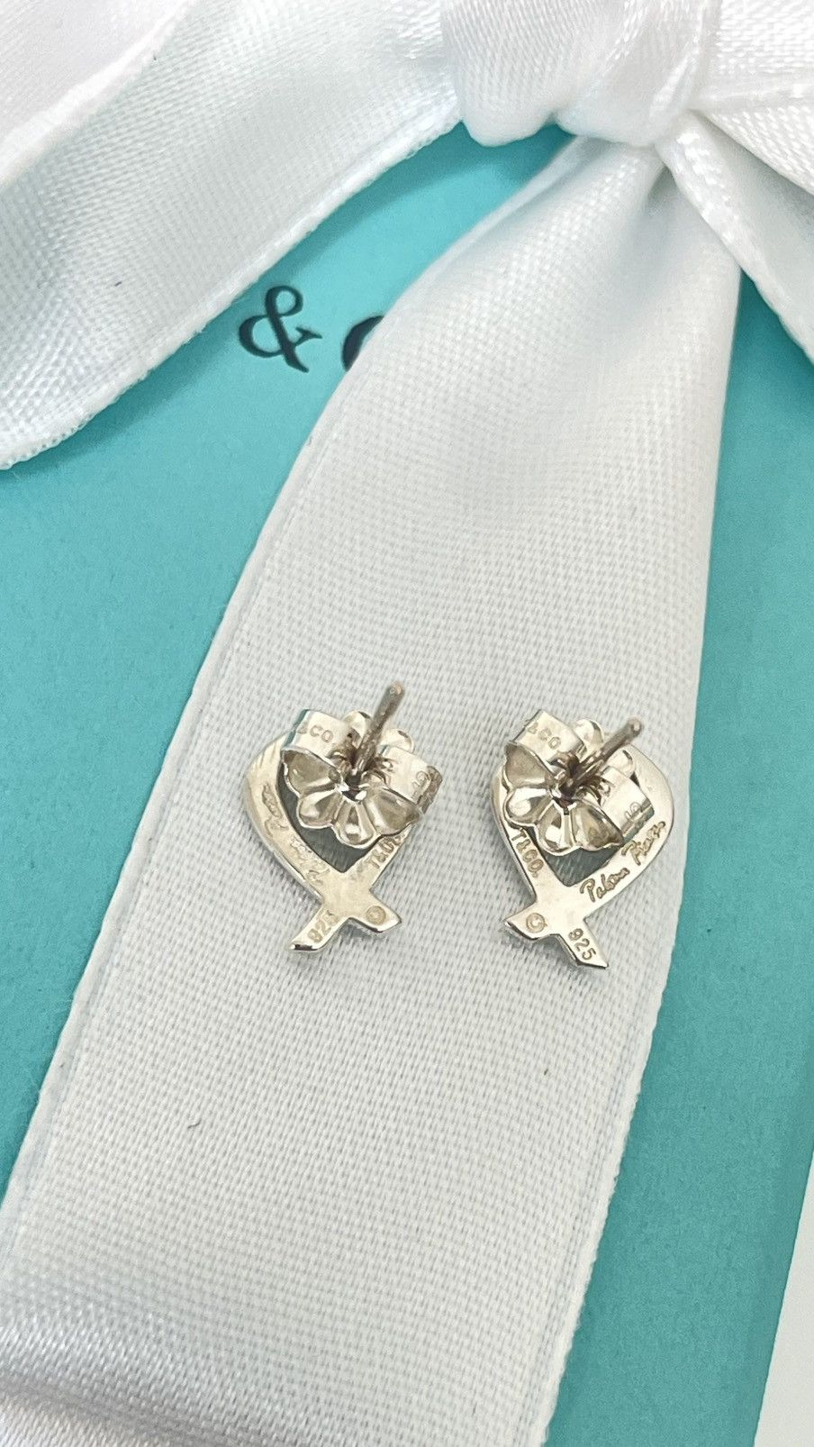 Tiffany & Co. Tiffany Paloma Picasso Loving Heart Earrings Silver NEW $525 Size ONE SIZE - 8 Thumbnail