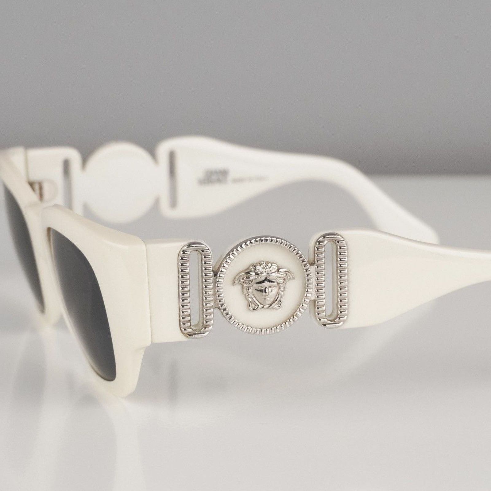 Versace Vintage 90’s versace biggie silver medusa logo sunglasses Size ONE SIZE - 8 Thumbnail