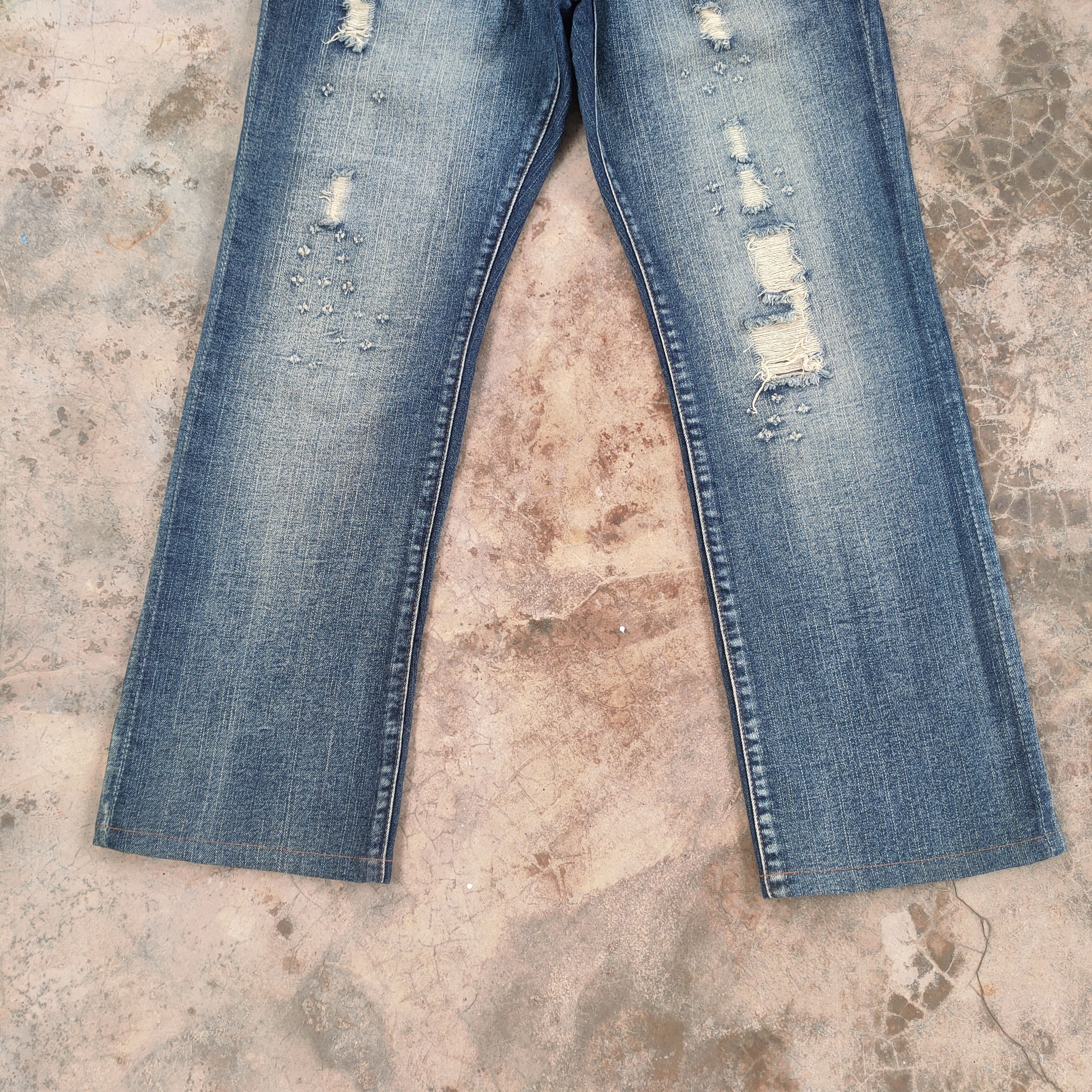 Japanese Brand VINTAGE JAPANESE WING FADED DISTRESSED JEANS PANTS Size US 33 - 4 Thumbnail