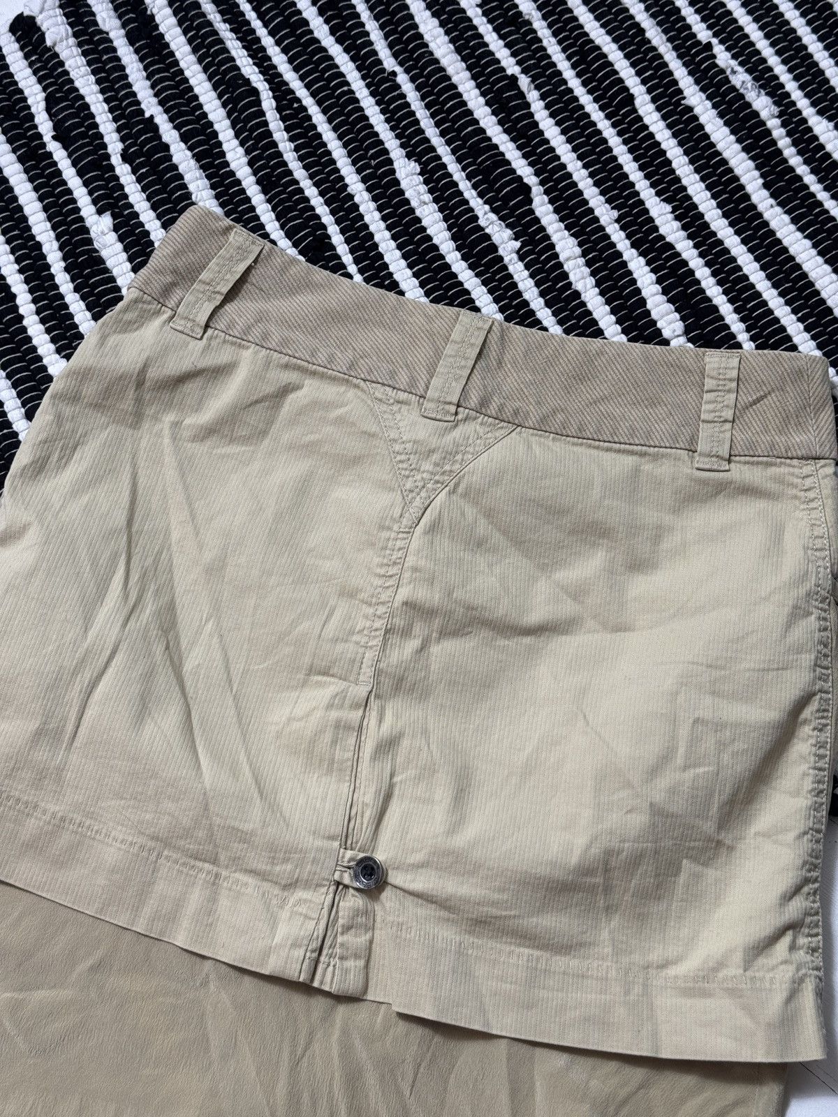 Diesel VINTAGE DIESEL 2000s AVANT GARDE MIDI SKIRT Size 25" / US 0 / IT 36 - 8 Thumbnail