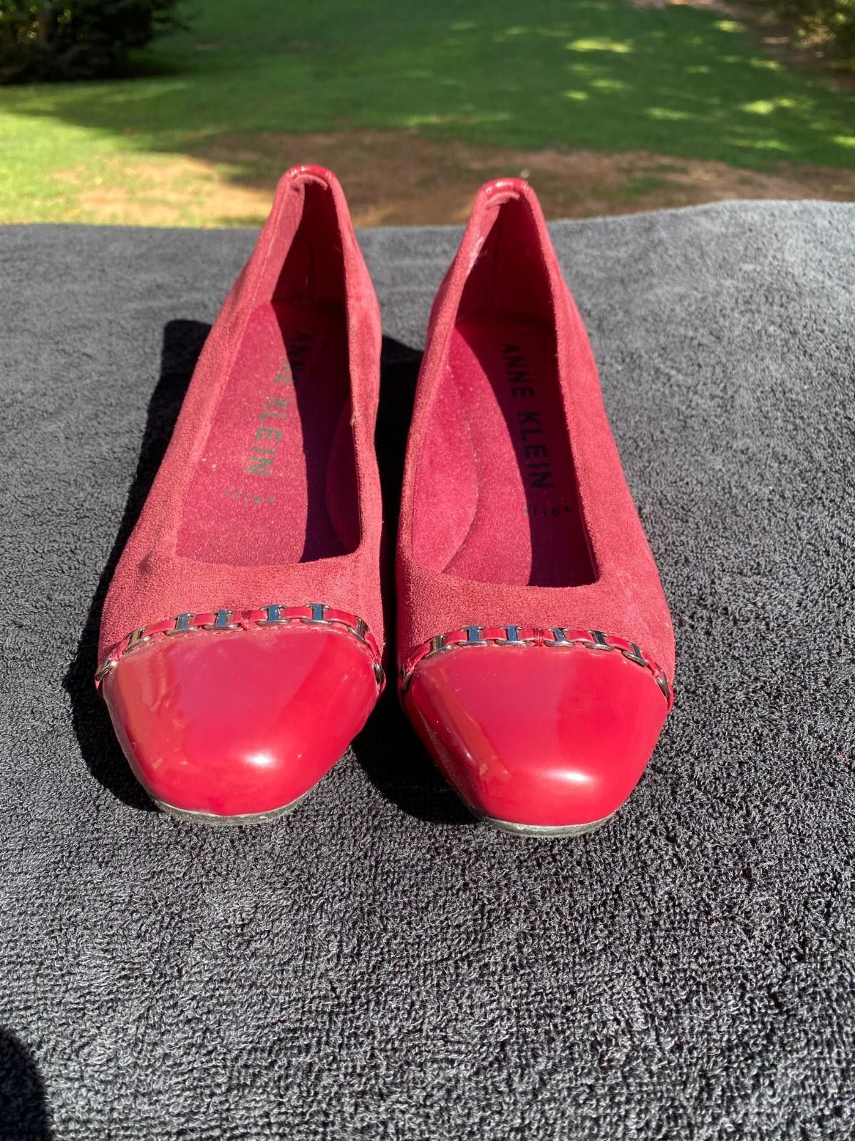 Designer Anne Klein iflex Wedges, w/ Detail at cap toe Size US 8 / IT 38 - 1 Thumbnail