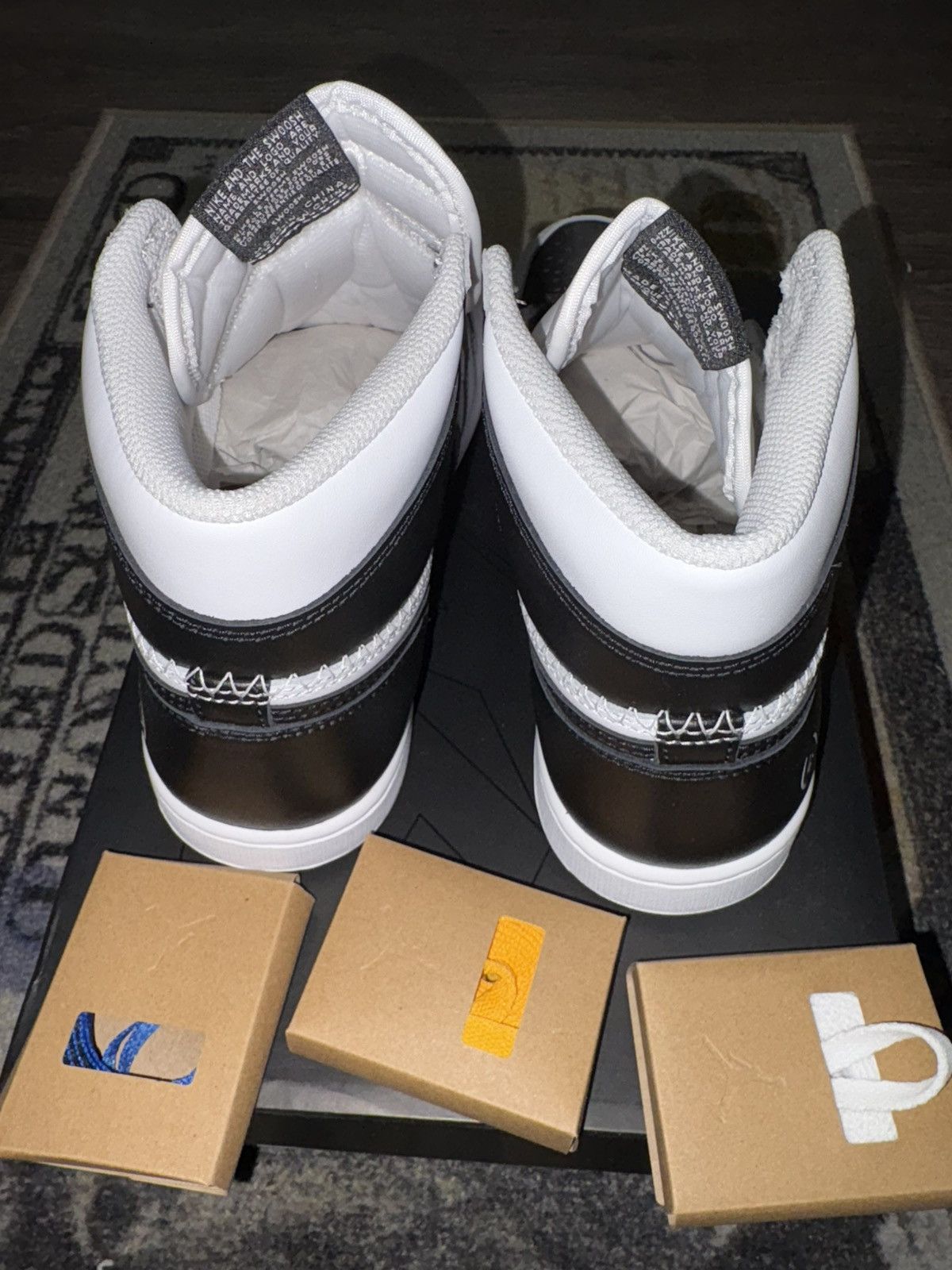 Fragment Design × Jordan Brand Jordan 1 Retro High OG SP Fragment x Union LA White Black Size US 8.5 / EU 41-42 - 7 Thumbnail