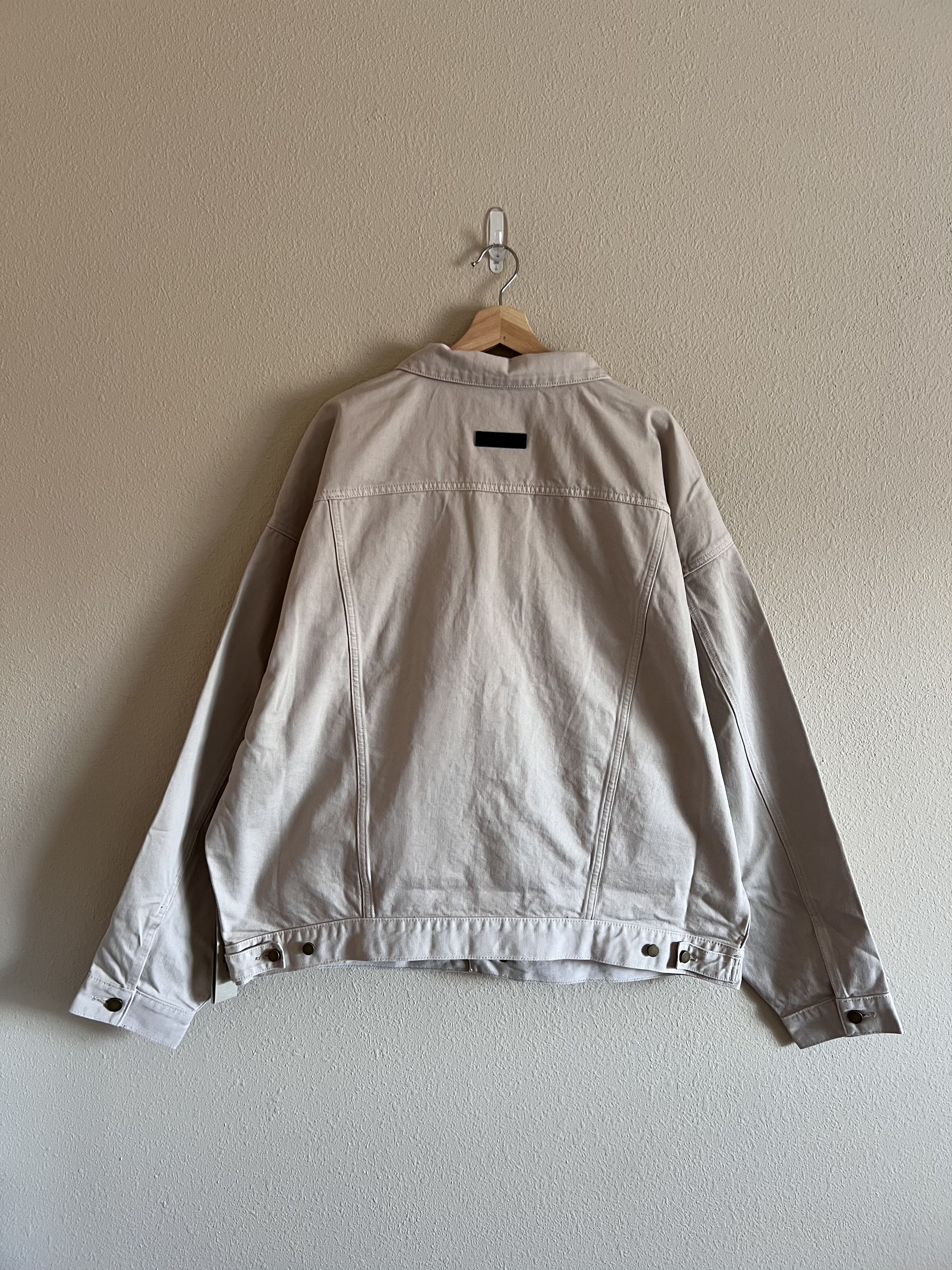 Essentials Fear of God Essentials Denim Jacket in Silver Cloud Size US L / EU 52-54 / 3 - 5 Thumbnail