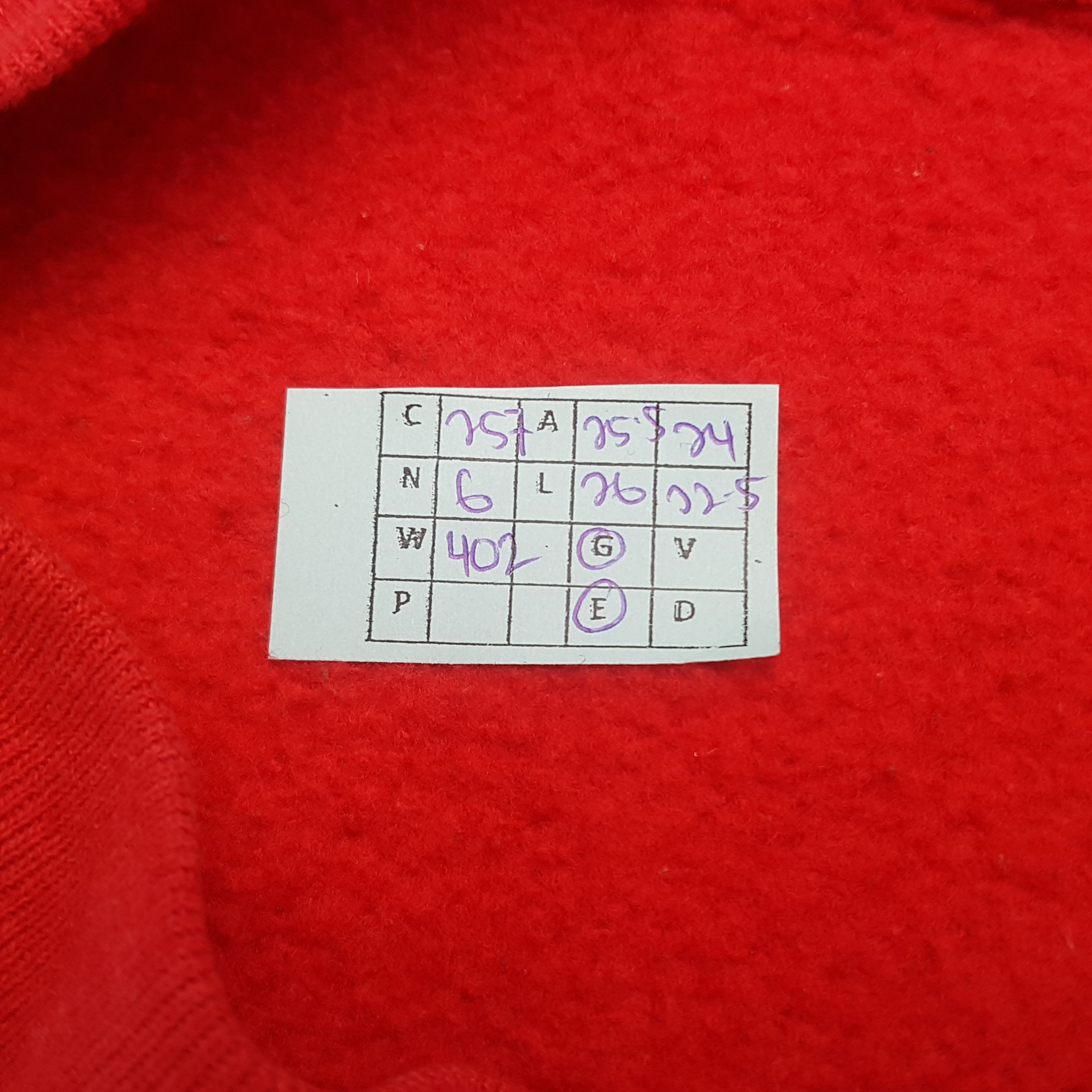 Vintage Vintage Chavron Sweatshirt Size US XL / EU 56 / 4 - 8 Thumbnail