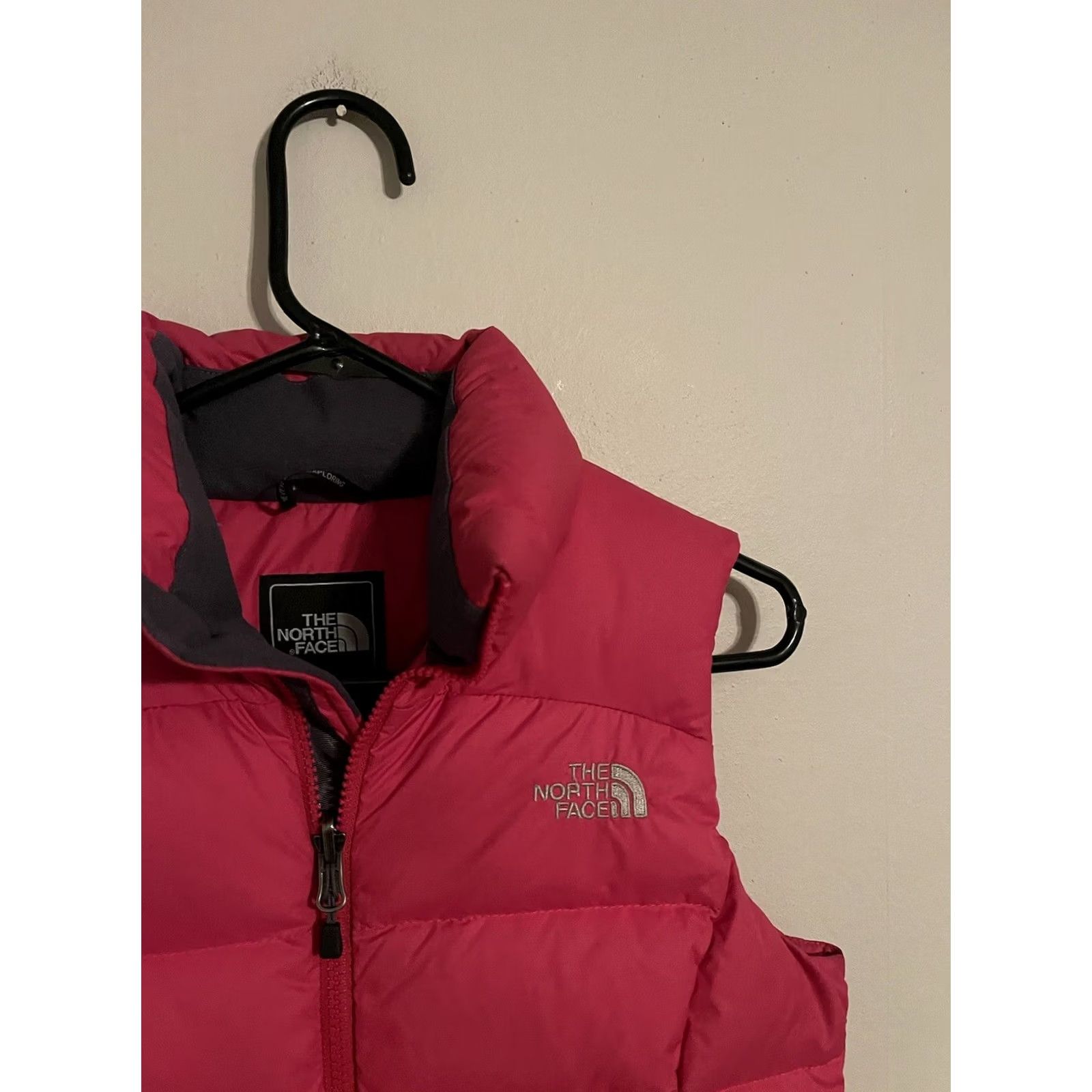 The North Face VINTAGE The North Face 700 Fill Goose Down Puffer Pink Insulated Vest Jacket Womens XS Size XS / US 0-2 / IT 36-38 - 2 Thumbnail
