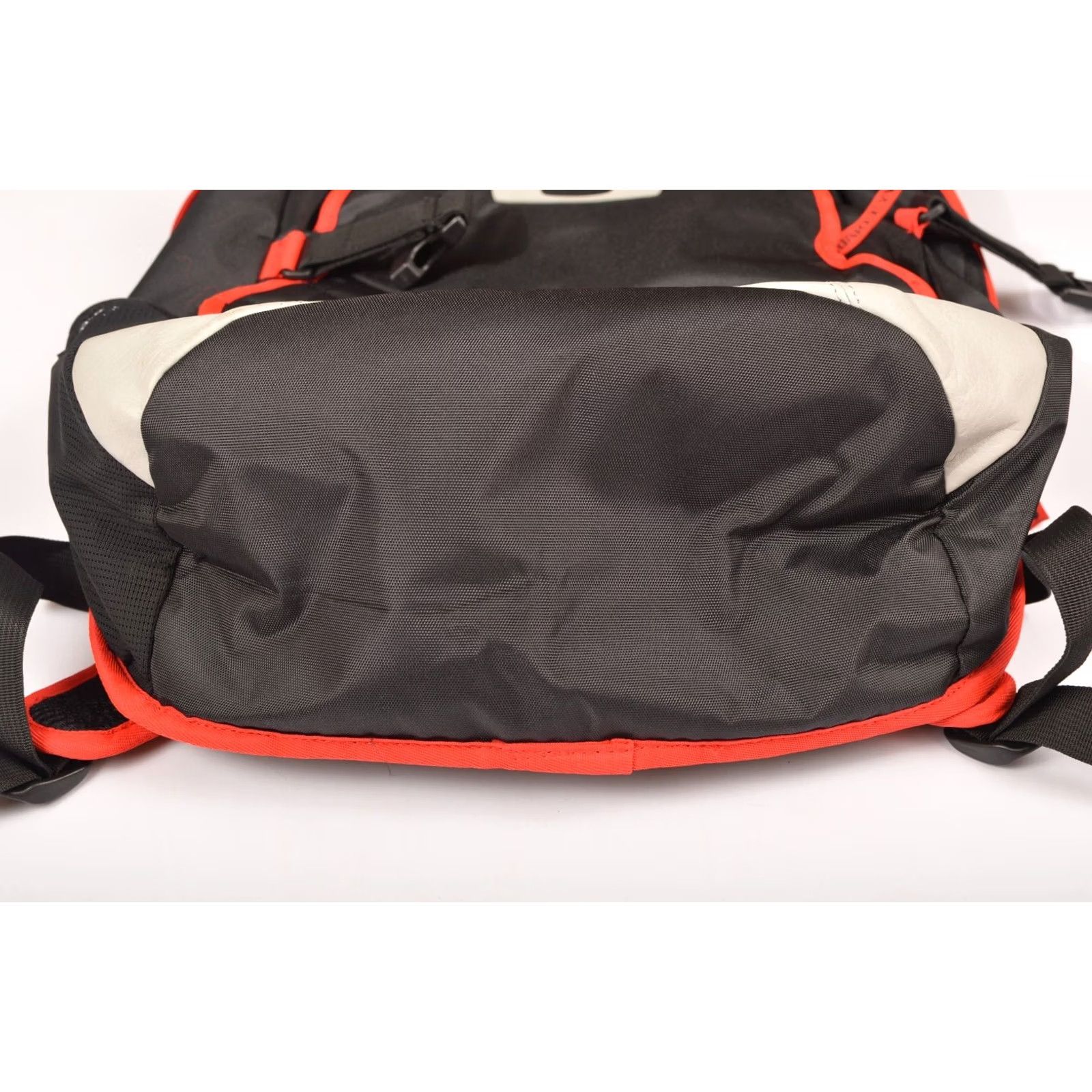 Oakley Oakley Vintage Center Logo Laptop Rucksack Backpack Bag OS Men Black Polyester OS Oakley Vintage Center Logo Backpack Mens Black OS Daypack Size ONE SIZE - 7 Thumbnail