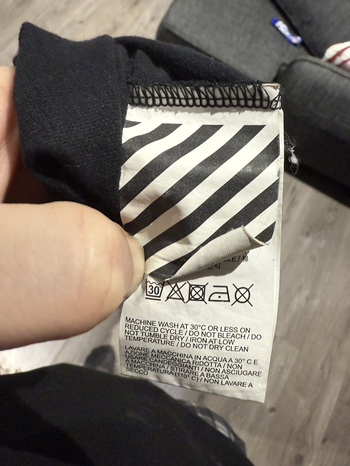 Off-White OFFWHITE FW2019 INDUSTRIAL PRINTED/RUINED FACTORY SWEATER Size US XL / EU 56 / 4 - 8 Thumbnail
