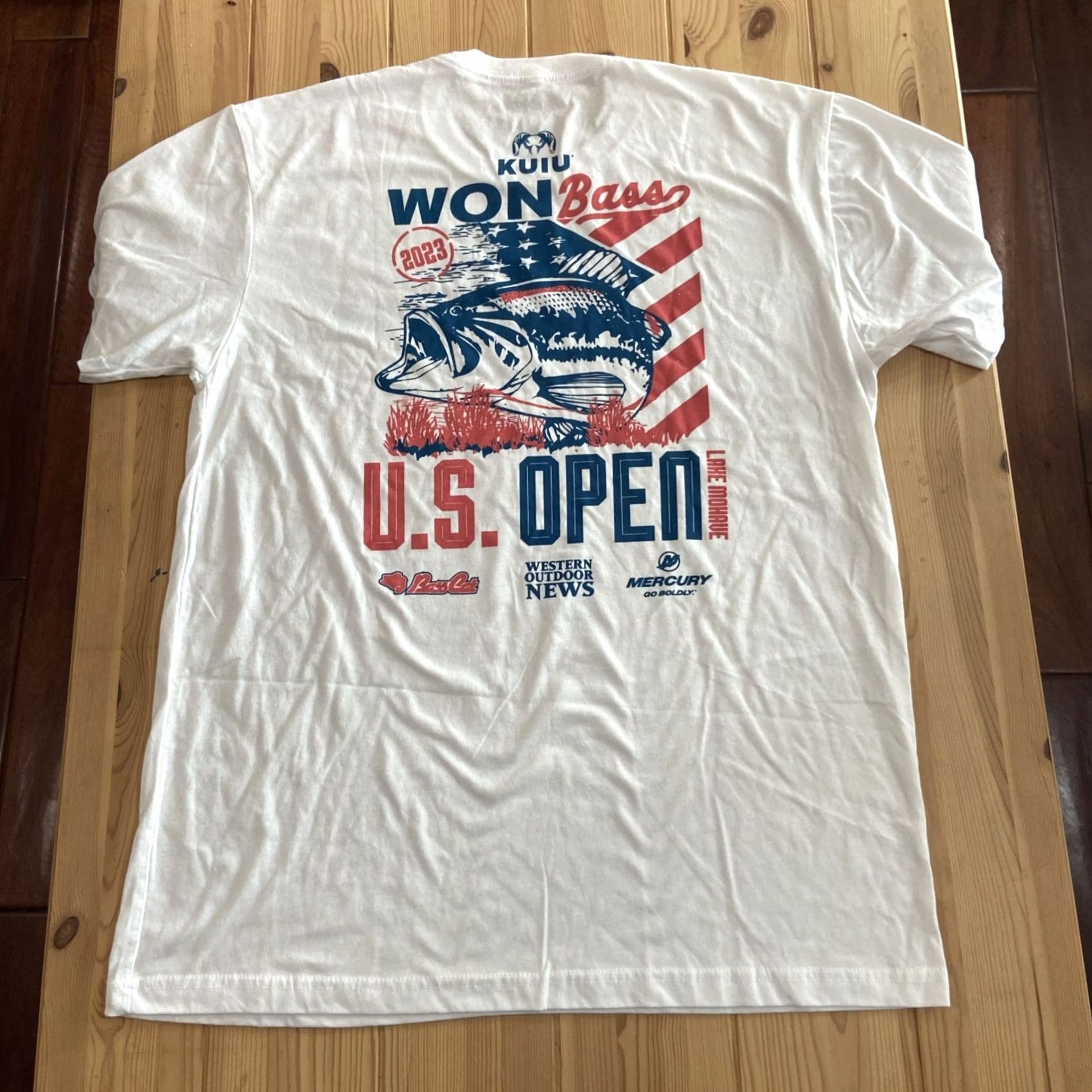 Logo 7 KUIU Shirt Mens Large White Ram Logo Stars Graphic US Bass Open Hunting Crew Tee Size US L / EU 52-54 / 3 - 6 Thumbnail