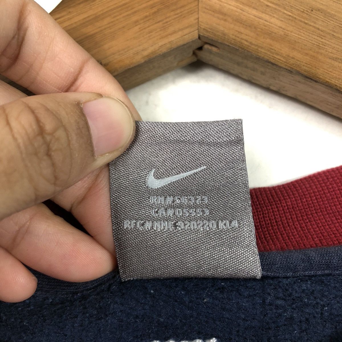 Nike Rare Nike 90s Style Colorblock Athletic Crew Size US L / EU 52-54 / 3 - 16 Thumbnail