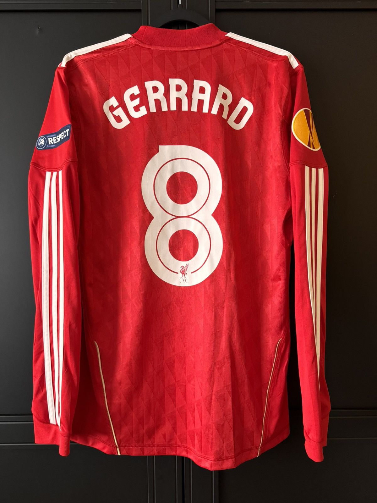 Adidas Liverpool 2010-12 Home L/S GERRARD - P96693 - (S) Size US S / EU 44-46 / 1 - 2 Thumbnail