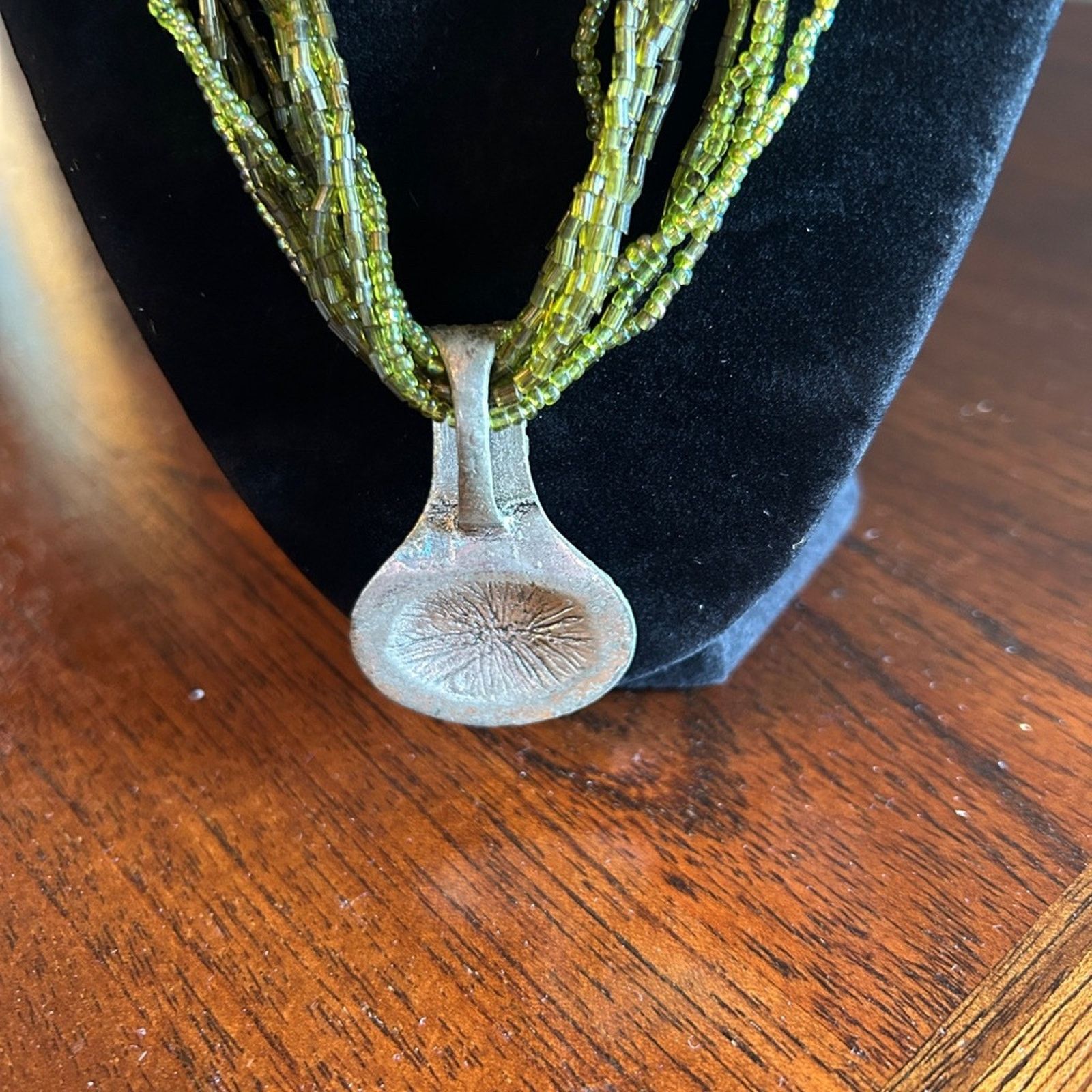 Other Vintage Green Glass Mermaid Beaded Pendant necklace Size ONE SIZE - 4 Thumbnail