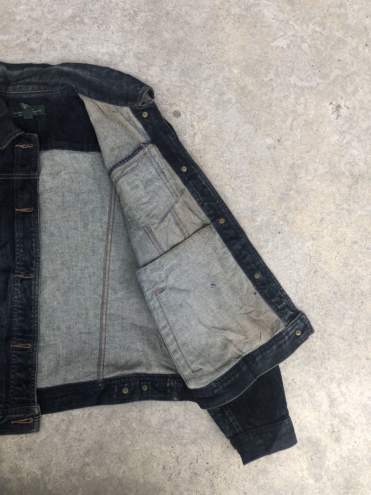 Lauren Ralph Lauren Ralph Lauren Denim Jacket Distressed Denim Size US L / EU 52-54 / 3 - 9 Thumbnail