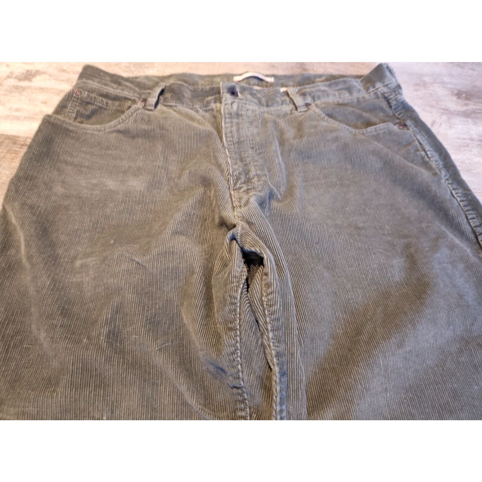 Vintage LL Bean Men’s Green Corduroy Pants Regular 38x30 Khakis Straight Front 0A Comfort Waist Button Zip Size US 38 / EU 54 - 4 Thumbnail