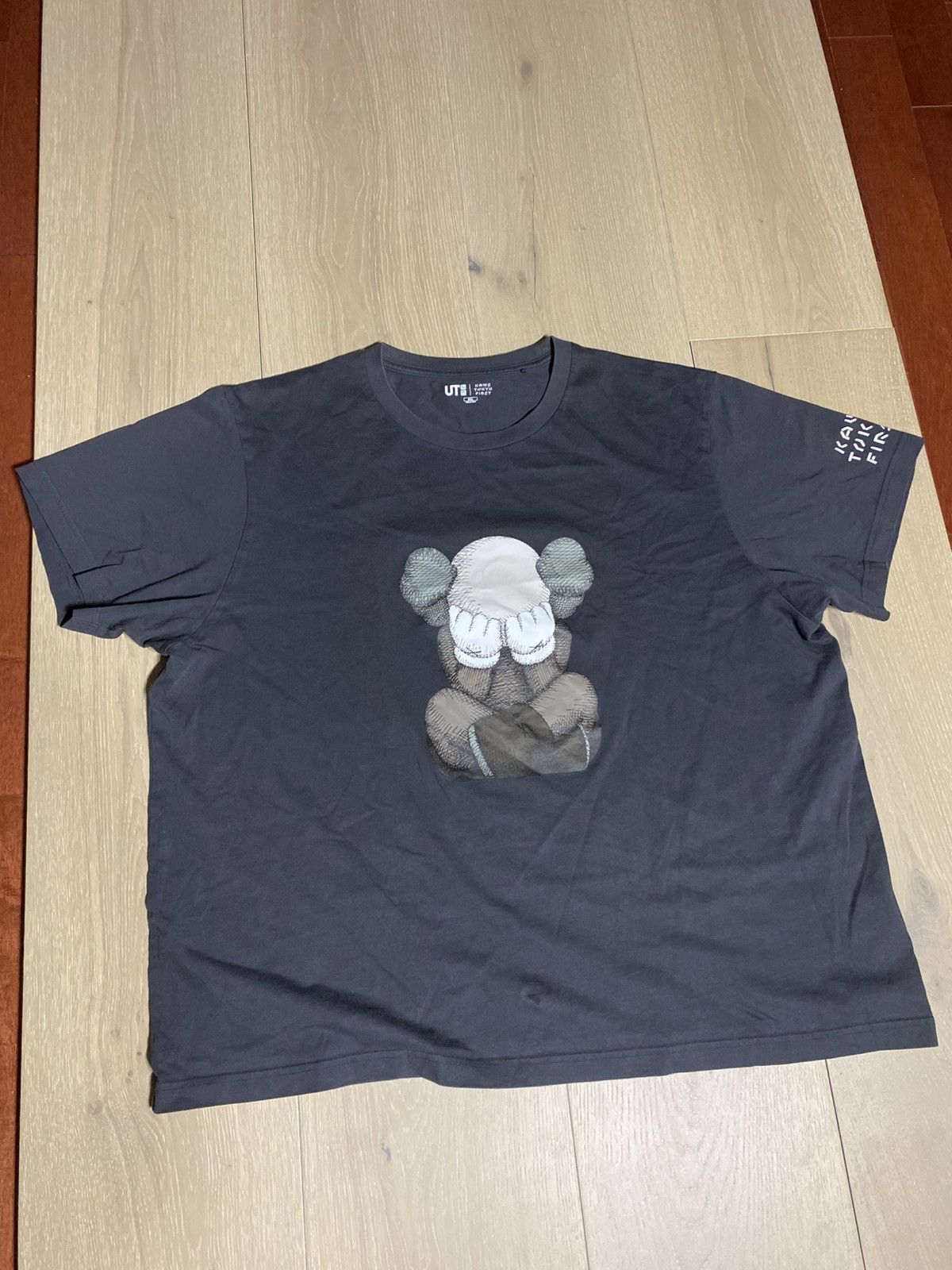 Kaws × Uniqlo Kaws Tokyo First Uniqlo Shirt Size US XXL / EU 58 / 5 - 1 Thumbnail
