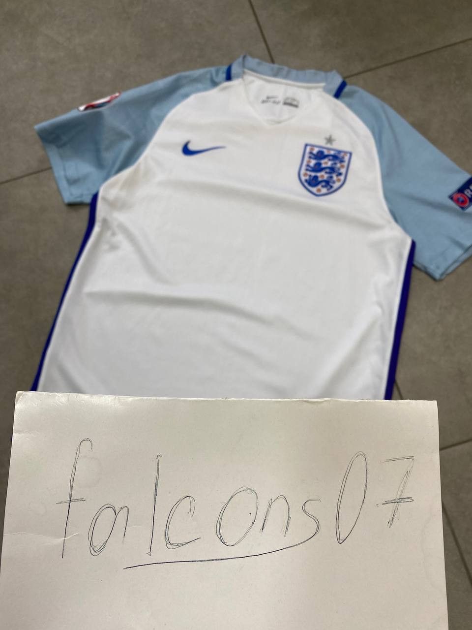 Nike Nike England National Team EURO 2016 Home Football Jersey Size US M / EU 48-50 / 2 - 2 Thumbnail