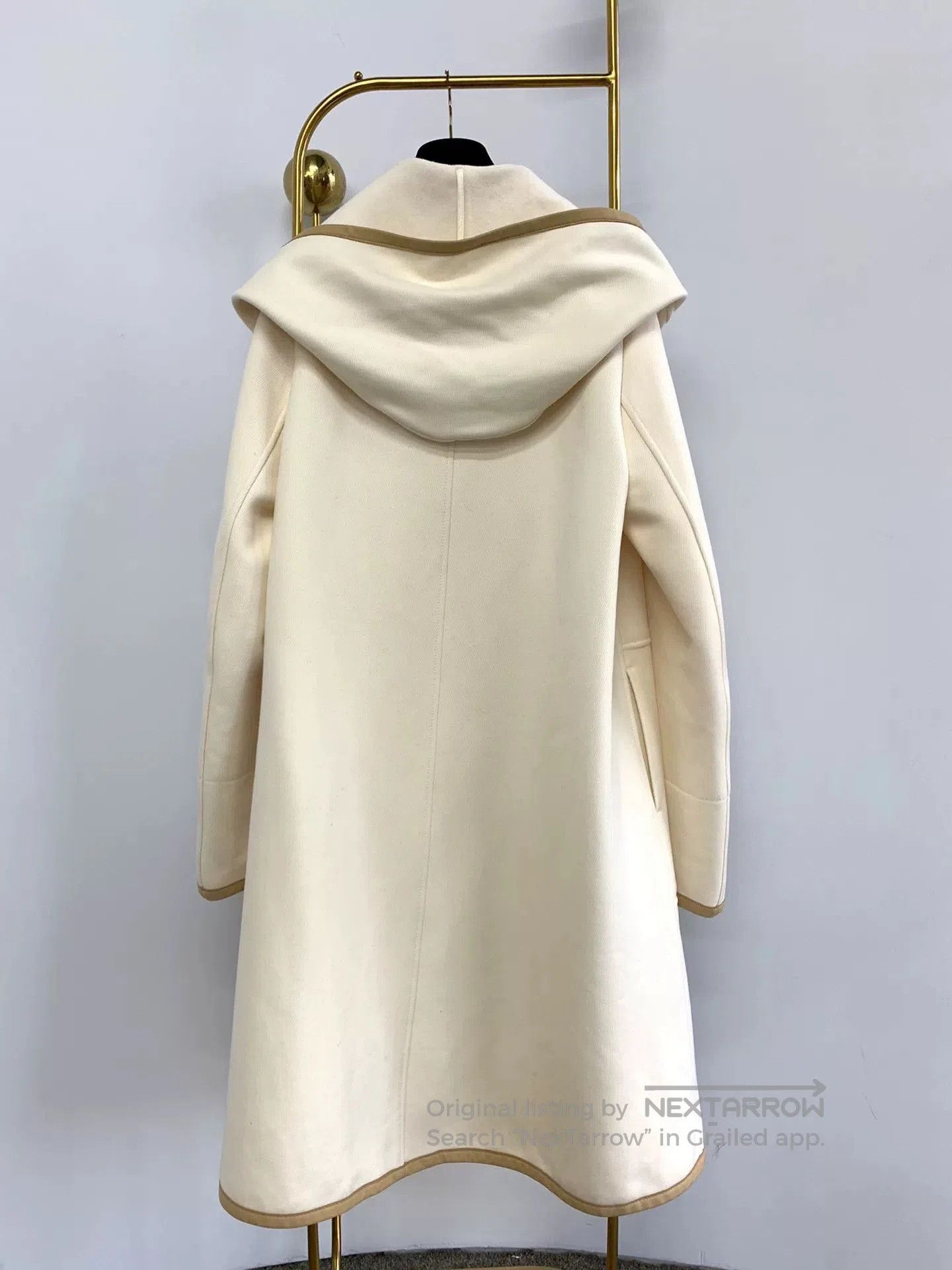 Hermes Hermes White Leather Trim Coat. Size US M / EU 48-50 / 2 - 3 Thumbnail