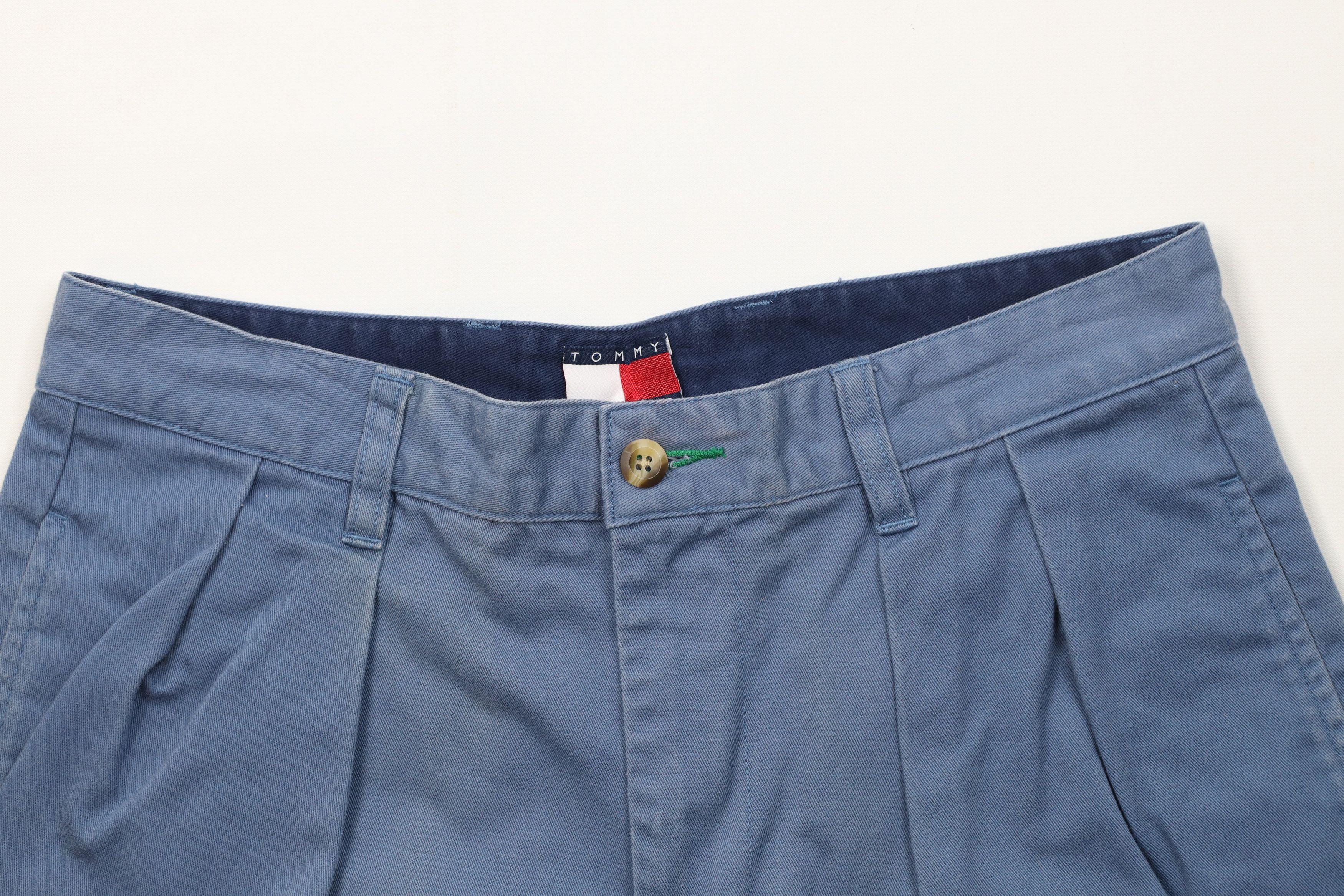 Tommy Hilfiger Vintage 90s Tommy Hilfiger Above Knee Golf Chino Shorts Blue Size US 30 / EU 46 - 2 Thumbnail