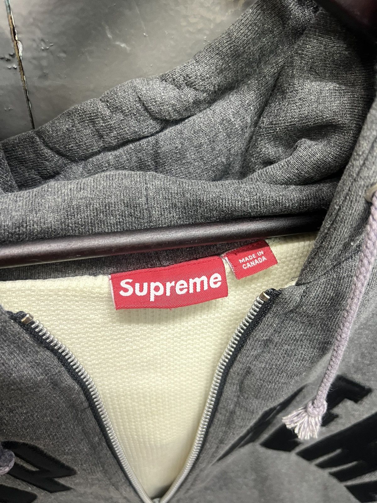 Supreme 🔥SUPREME ZIPPER HOODIES MADE IN CANADA Size US XL / EU 56 / 4 - 9 Thumbnail
