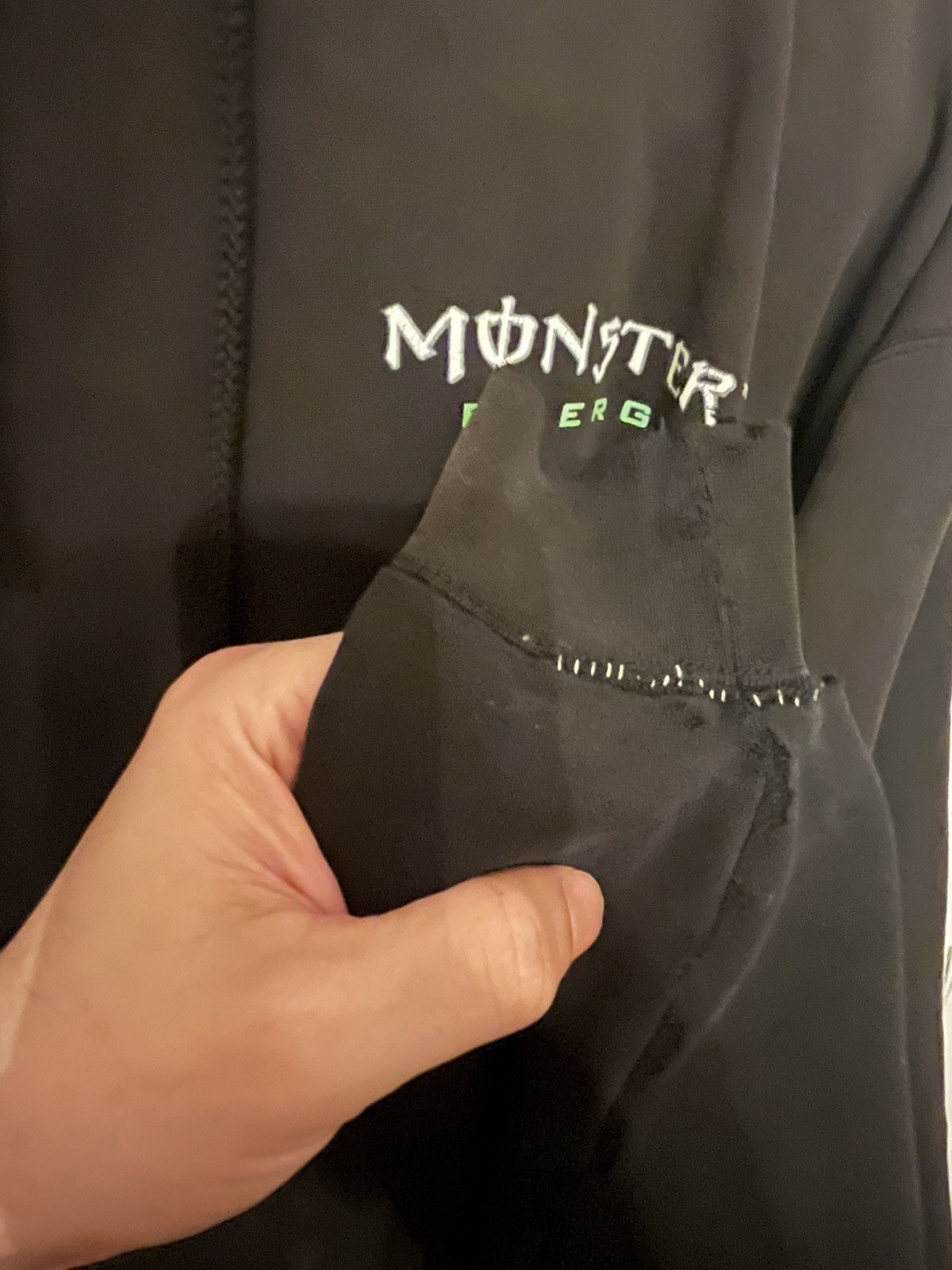 Vintage Vintage monster energy hoodie distressed Size US L / EU 52-54 / 3 - 10 Thumbnail