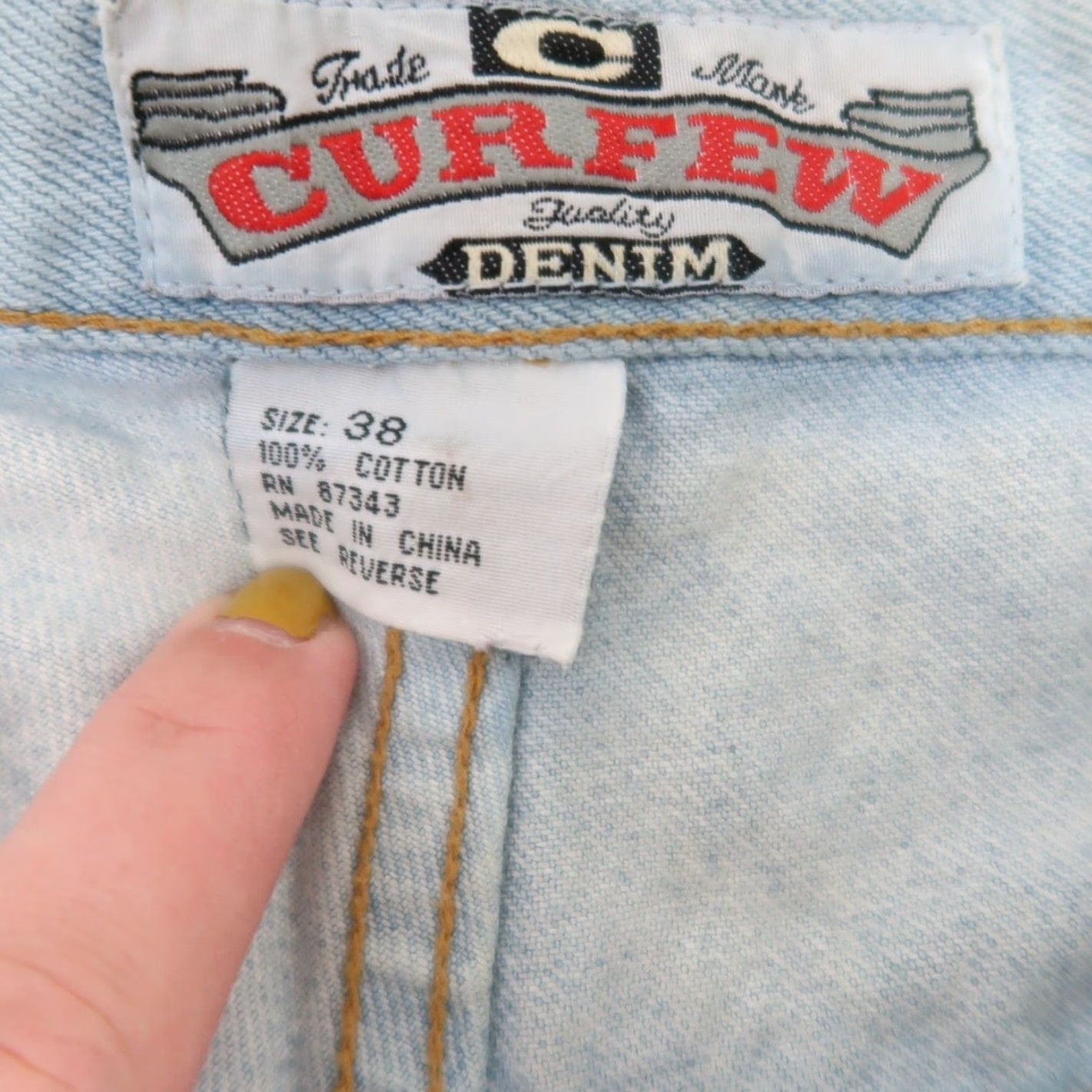 Denime VINTAGE Curfew Denim Bermuda Shorts Light Wash Blue 90s 80s Men 38 Inseam 11" Casual Shirts? Size US 38 / EU 54 - 4 Thumbnail