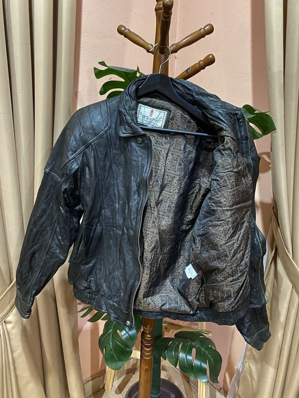Other Mr. GracEray Classic Black Leather Jacket - Vintage Men’s Size US M / EU 48-50 / 2 - 13 Thumbnail