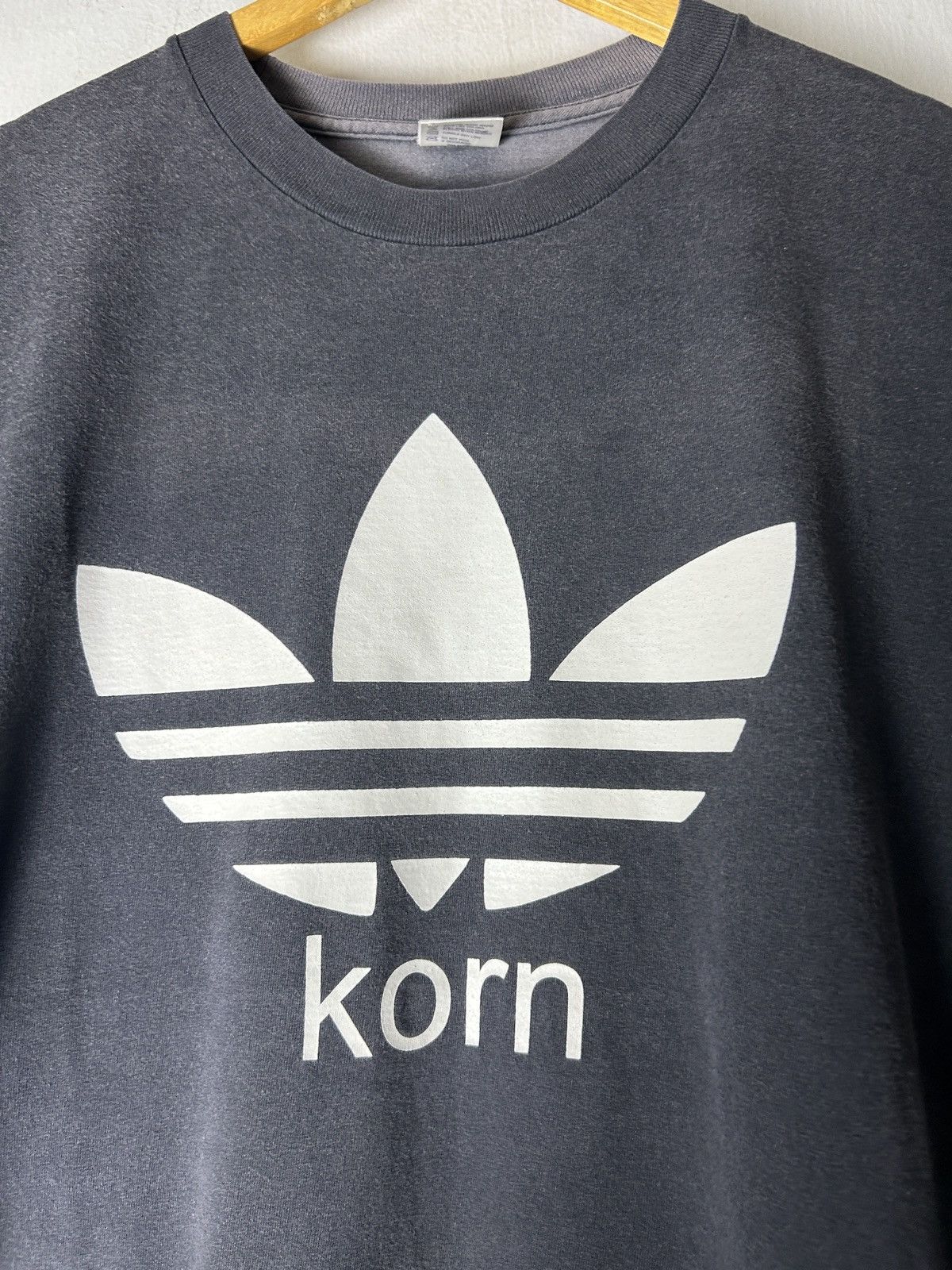 Band Tees Rare Vintage Korn Adidas Band metal with crazy backhit Size US XL / EU 56 / 4 - 3 Thumbnail