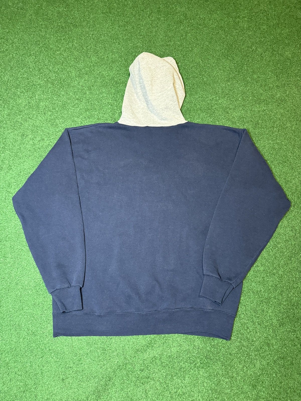 Disney × Vintage Vintage 90s Mickey Mouse Retro Two Tone Disney Hoodie Size US M / EU 48-50 / 2 - 2 Thumbnail