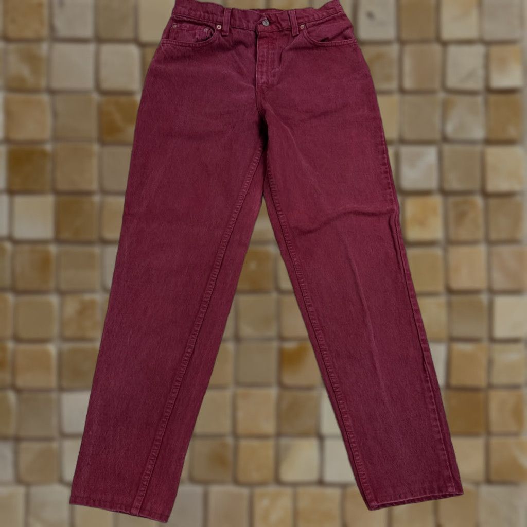 Levi's VINTAGE Levi's 550 Jeans Womens Relaxed Fit Tapered Leg Denim Size 11 Maroon Red 28.5 Inseam Size 32" / US 10 / IT 46 - 1 Thumbnail