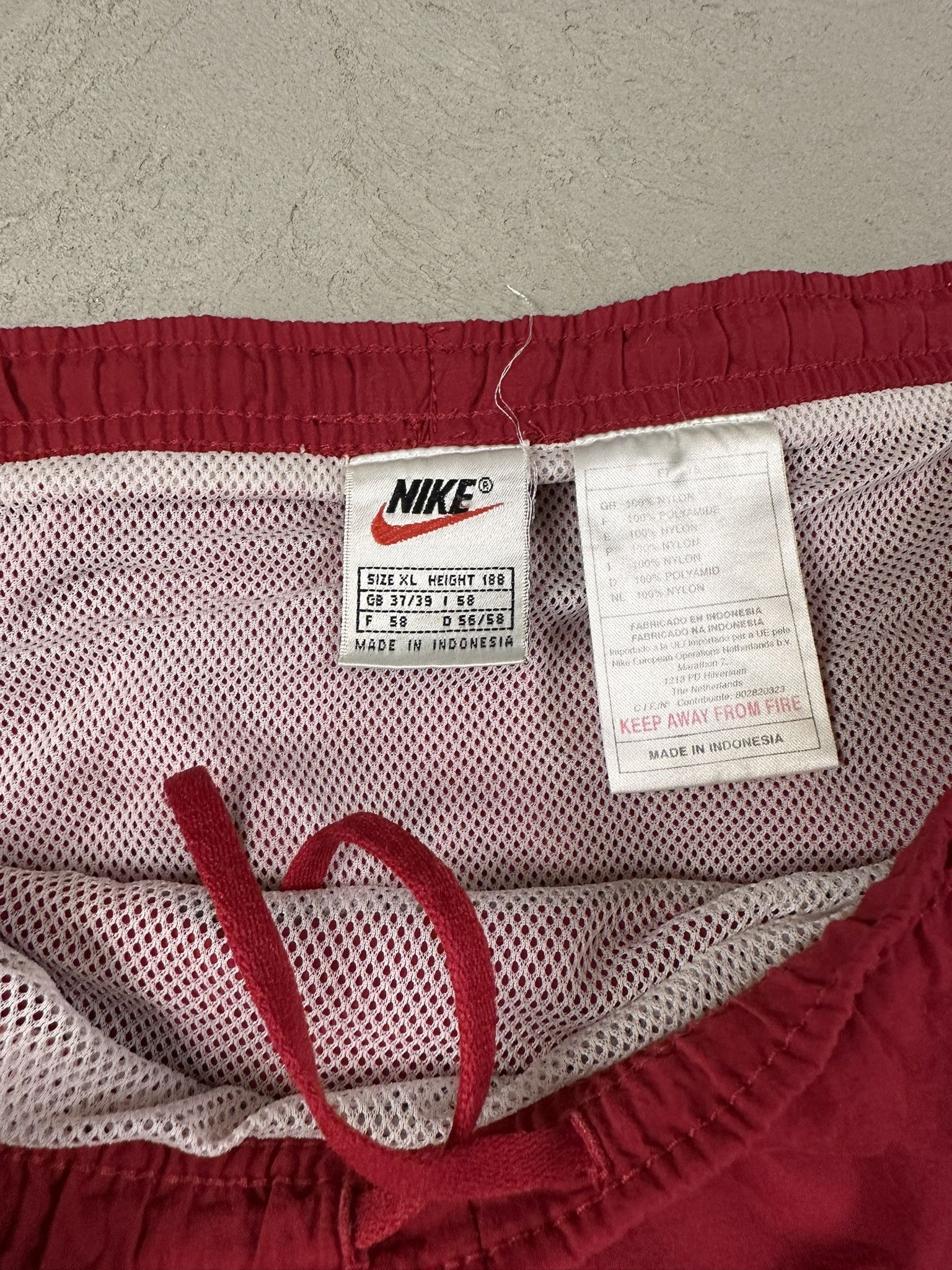 Nike × Vintage 90s Vintage Nike Spellout Swoosh Shorts Size US 36 / EU 52 - 8 Thumbnail