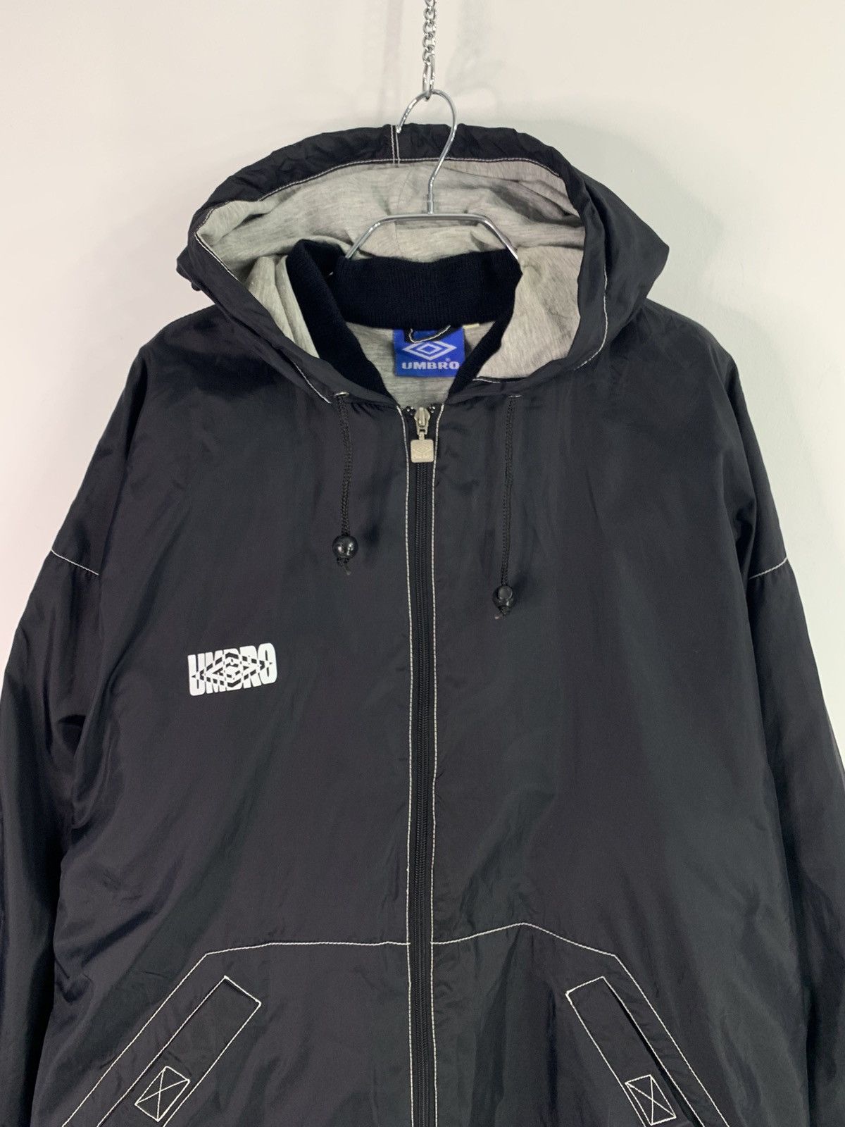 Umbro × Vintage Vintage Umbro FC Ajax 90s Training Hooded Jacket L/XL Size Size US L / EU 52-54 / 3 - 3 Thumbnail