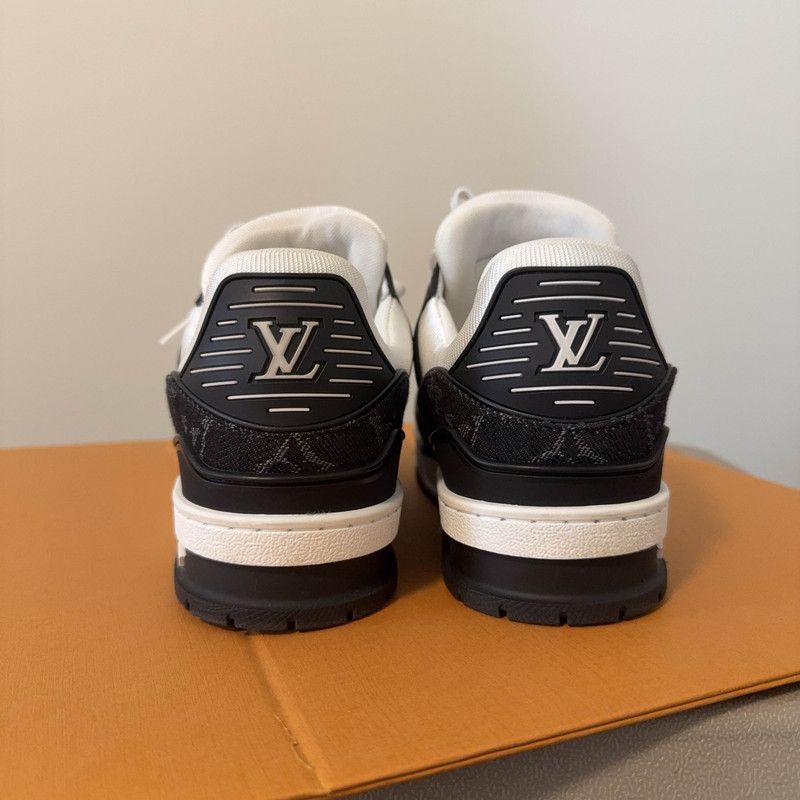 Louis Vuitton Louis Vuitton Black and White Trainer Sneakers - Size US 7 / EU 40 - 3 Thumbnail