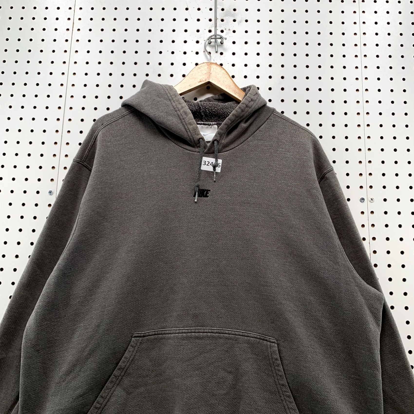 Nike VINTAGE Nike Center Spellout Hoodie Gray Mens XL Swoosh 26.5x27.5 RARE Size US XL / EU 56 / 4 - 5 Thumbnail