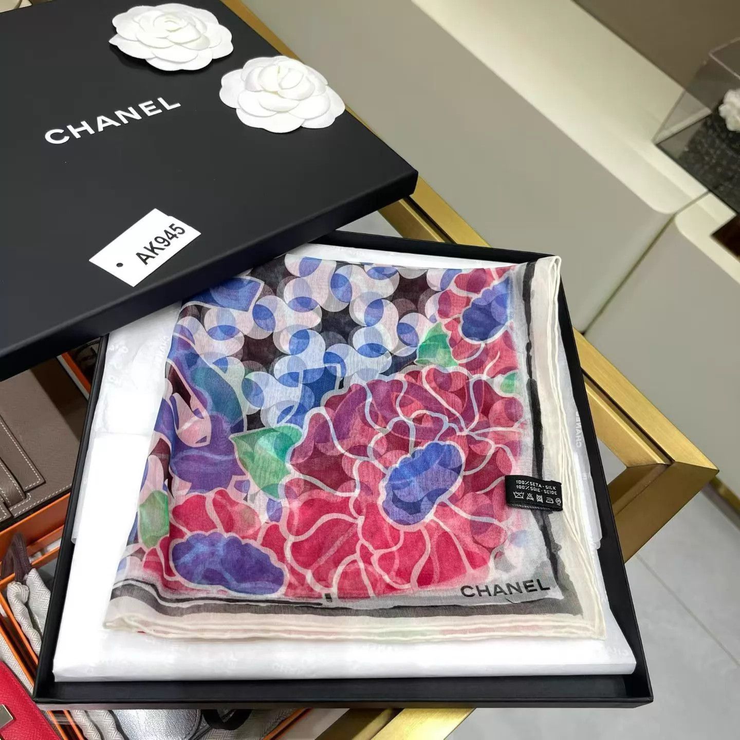 Chanel Chanel 90x90 Scarf Like New Sale Size ONE SIZE - 6 Thumbnail