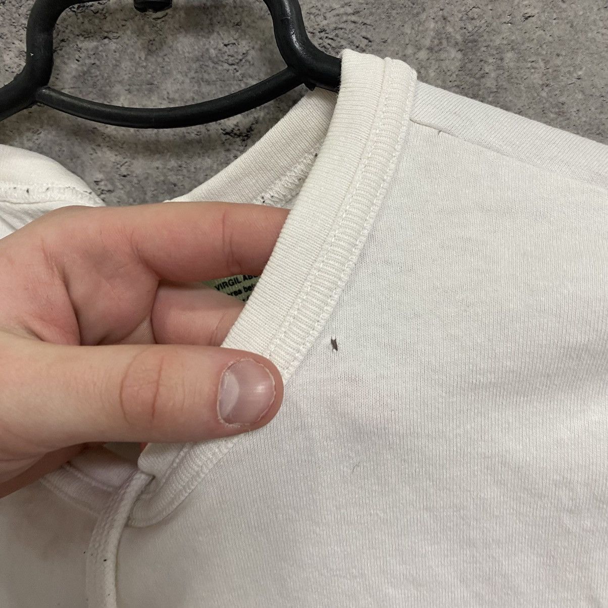 Off-White Off-White World Hand T-Shirt Size US S / EU 44-46 / 1 - 15 Thumbnail