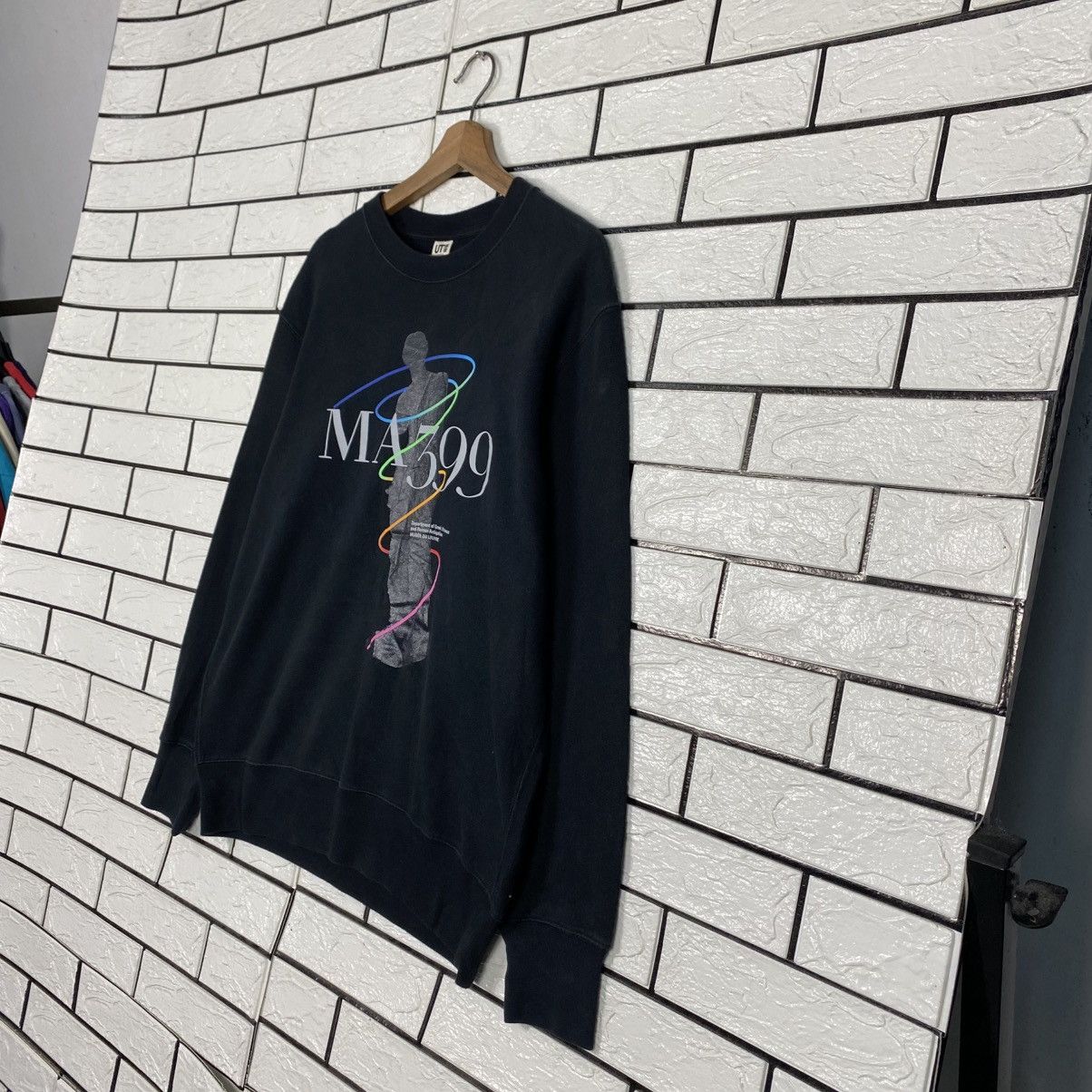 Japanese Brand Musee Du Louvre X Peter Saville Sweatshirt Big Logo Size US L / EU 52-54 / 3 - 3 Thumbnail