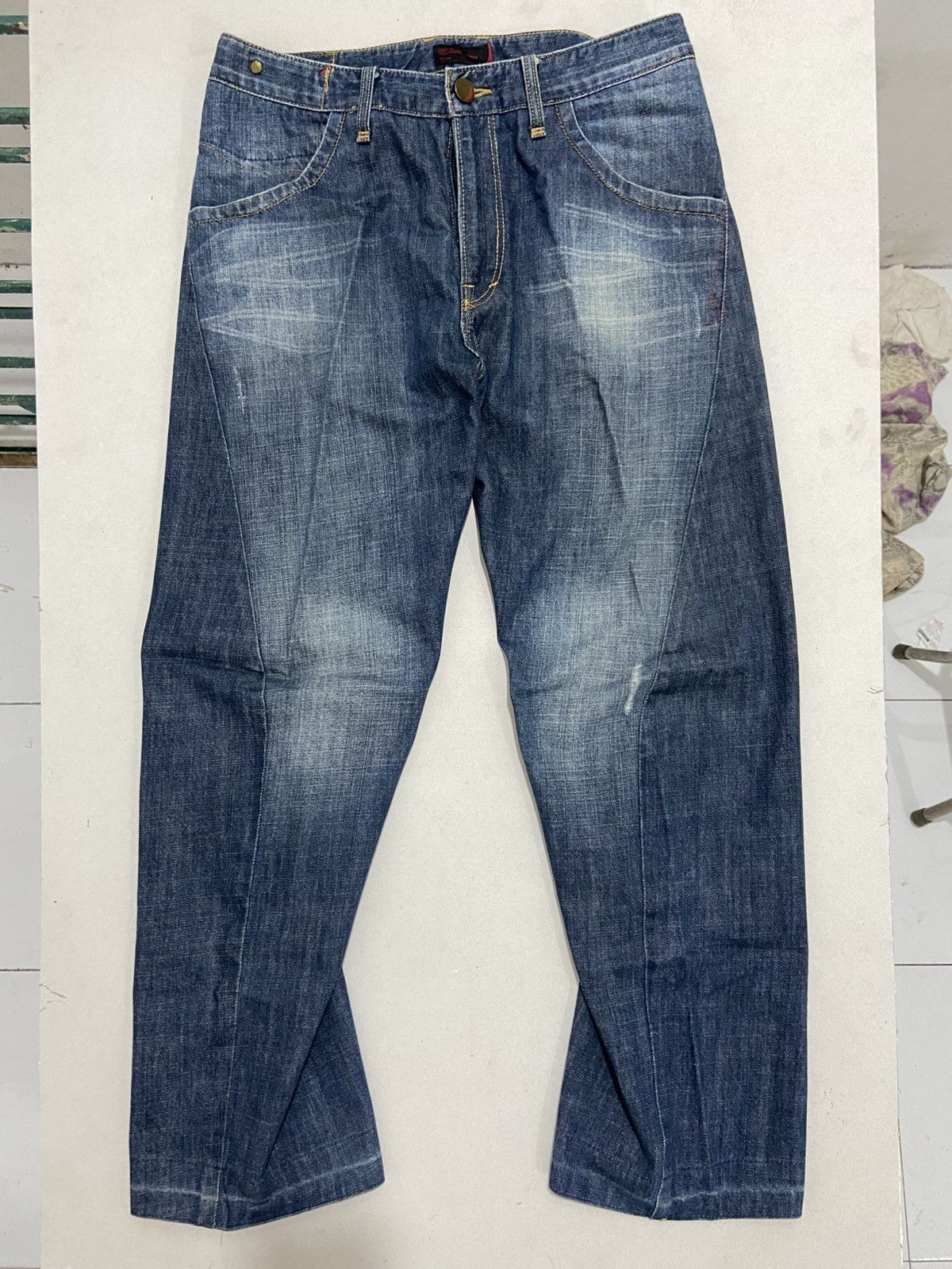 Levi's Levi’s Engineered Buckle Back Rare Twisted Jeans Size US 34 / EU 50 - 2 Thumbnail