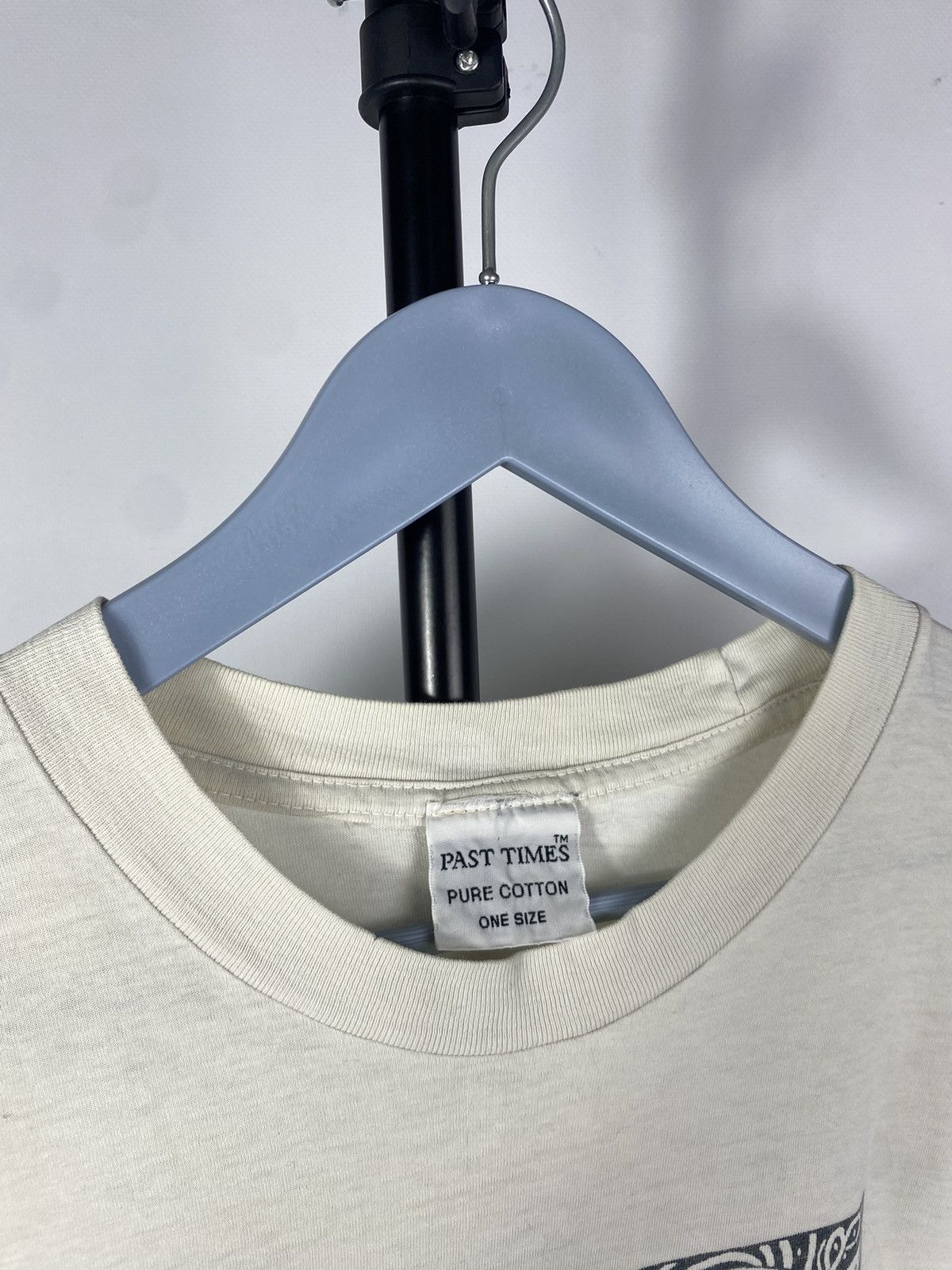 Vintage Vintage 00s Humor Y2K Adult T-shirt Size L Size US L / EU 52-54 / 3 - 8 Thumbnail