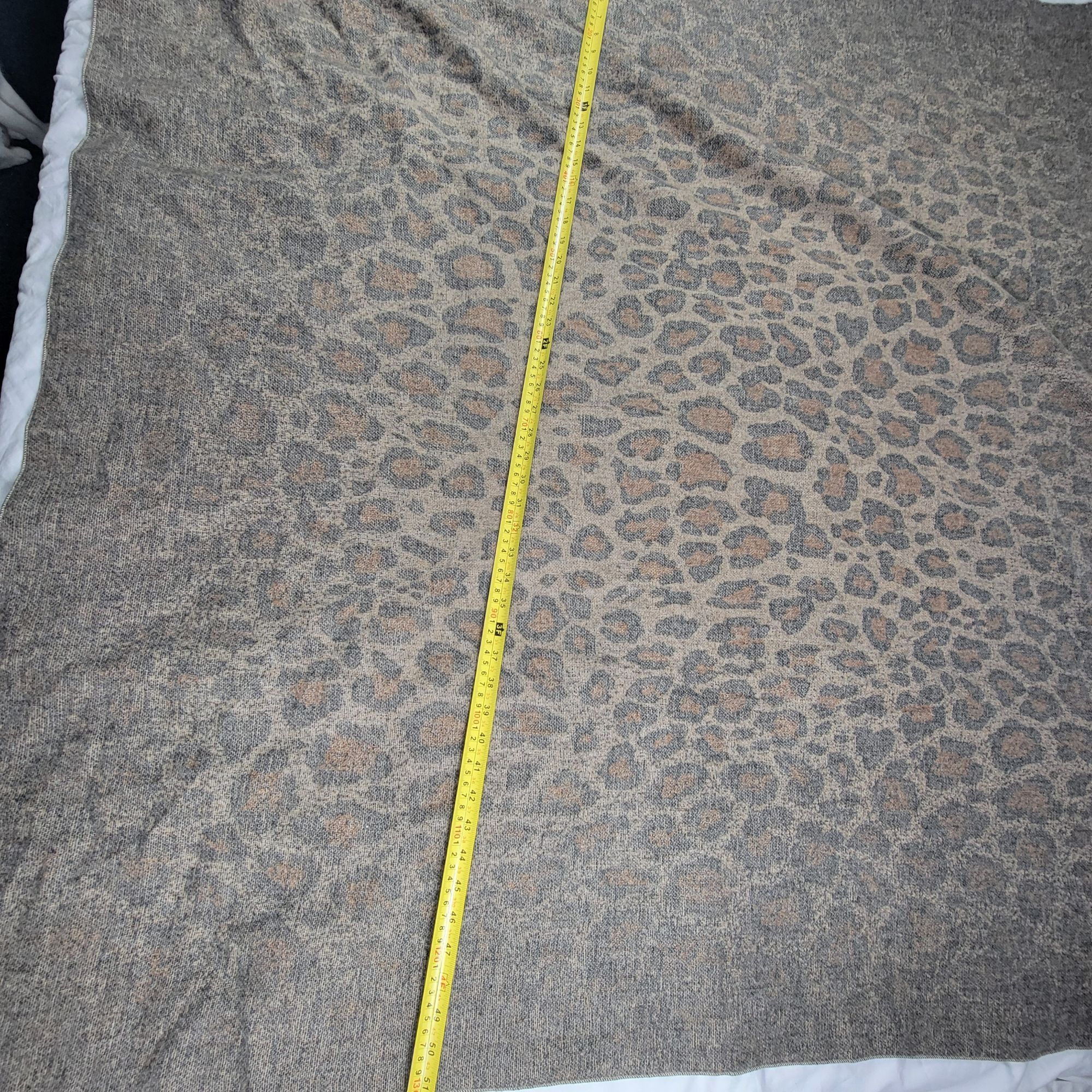 Anthropologie Anthropologie Faded Leopard Print Throw Blanket Winter Warm Size ONE SIZE - 7 Thumbnail