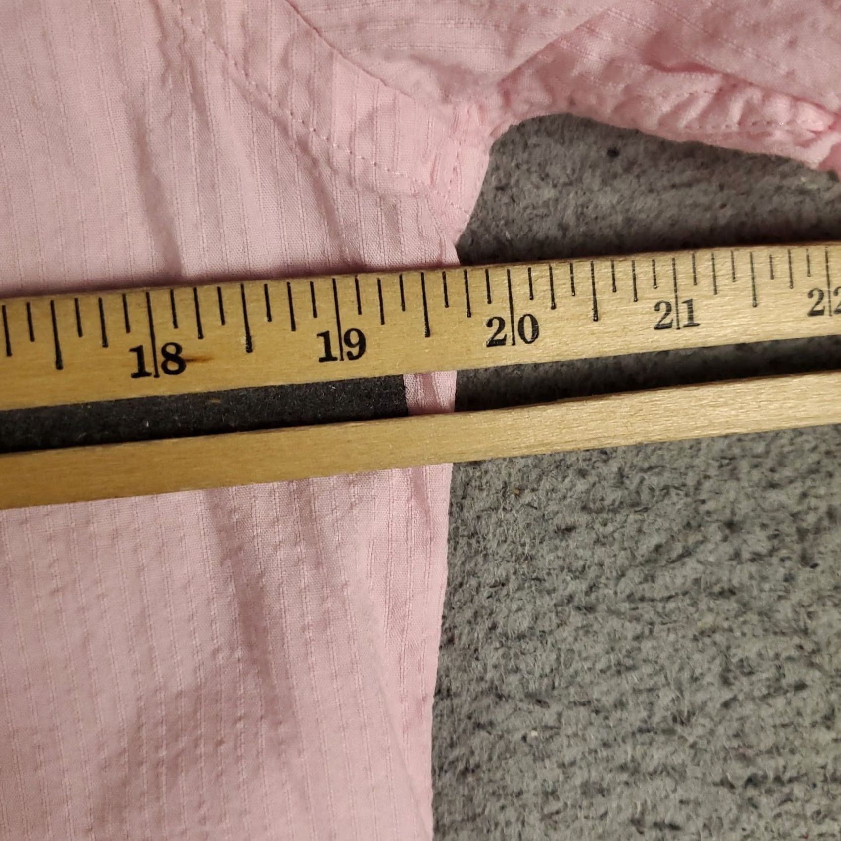 UNTUCKit UNTUCKit Shirt Mens S Pink Short Sleeve Seersucker Button Up Casual Size US S / EU 44-46 / 1 - 5 Thumbnail
