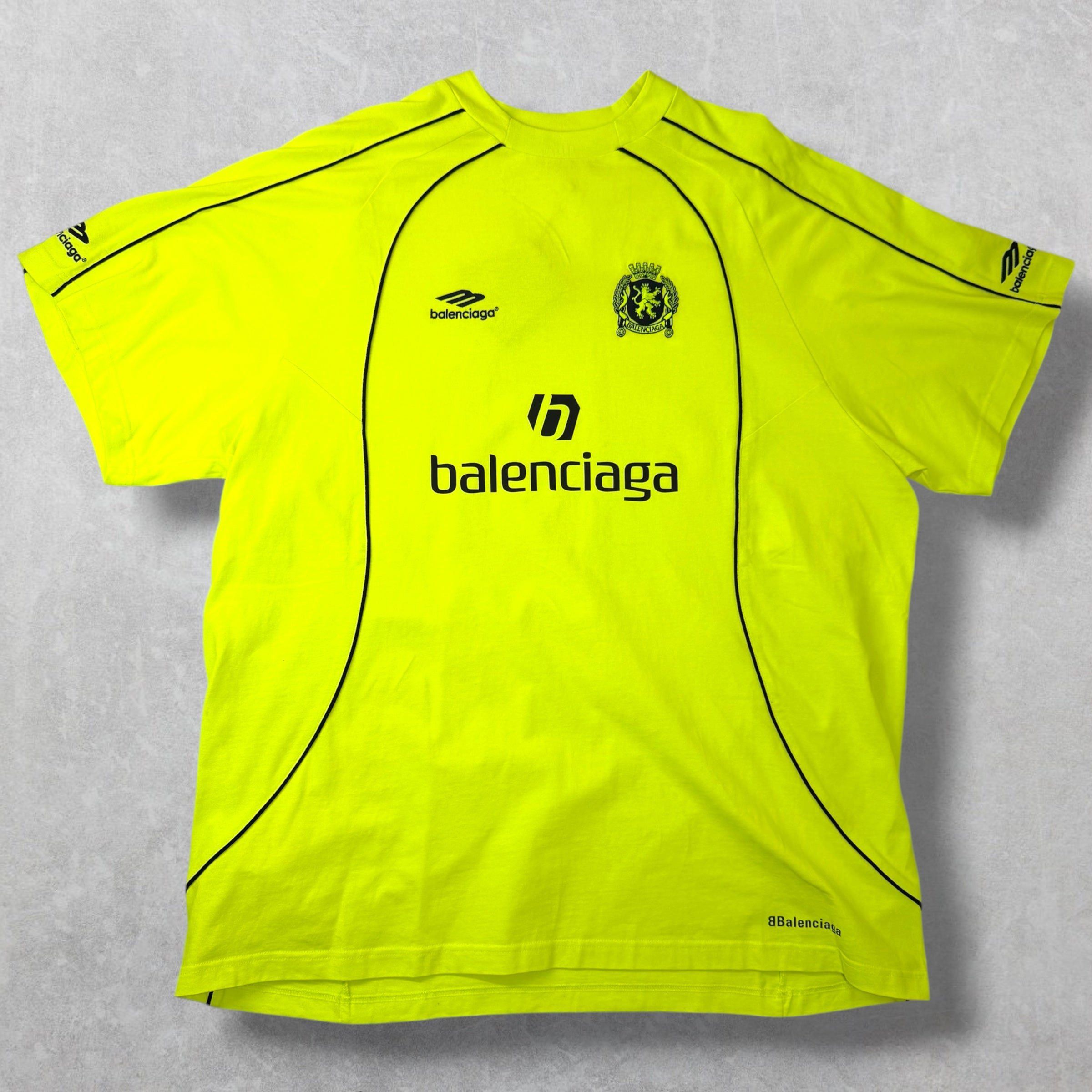 Balenciaga Balenciaga Paris Oversized Soccer Shirt Neon 4 (XXXL) Size US XXL / EU 58 / 5 - 1 Thumbnail