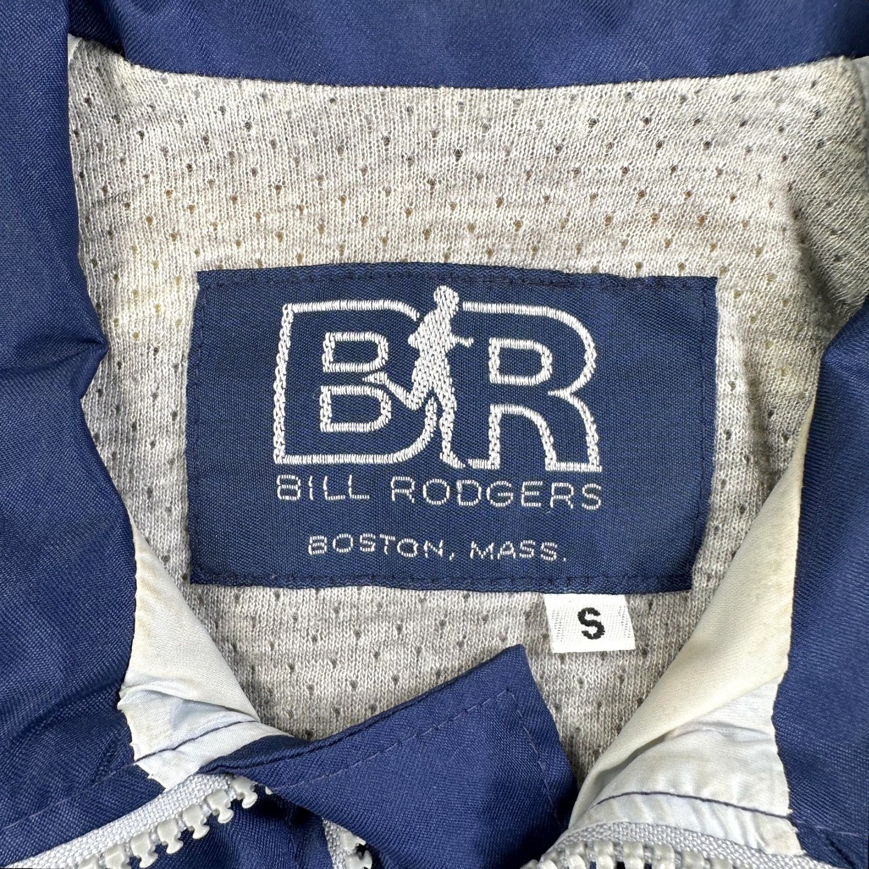 Vintage VINTAGE Bill Rodgers Windbreaker Jacket Mens Small Blue Gore-Tex Hooded Running Size US S / EU 44-46 / 1 - 3 Thumbnail