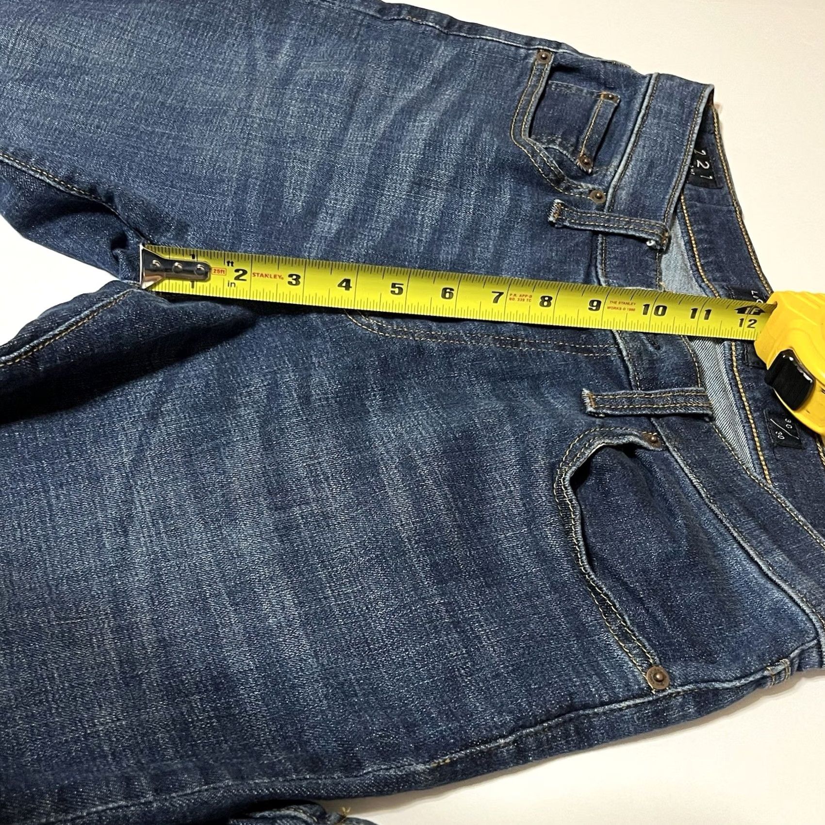 Lucky Brand Lucky Brand Jeans Mens 30x30 Blue Denim 221 Straight Dark Wash 5-Pocket Regular Rise Mid-Waist Vintage No N/A Size US 30 / EU 46 - 4 Thumbnail