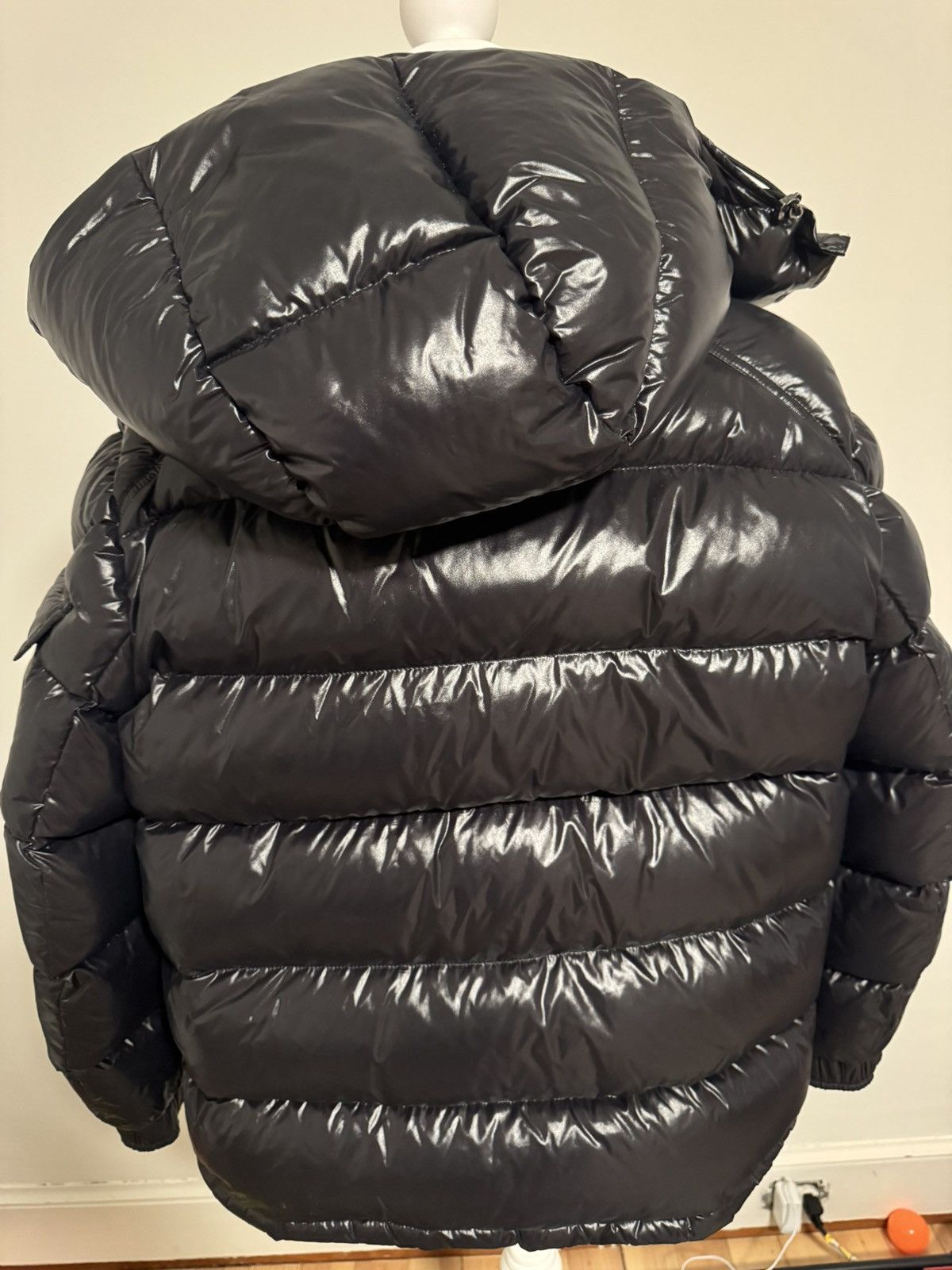 Moncler Moncler Shiny Puffer Jacket Size US S / EU 44-46 / 1 - 3 Thumbnail