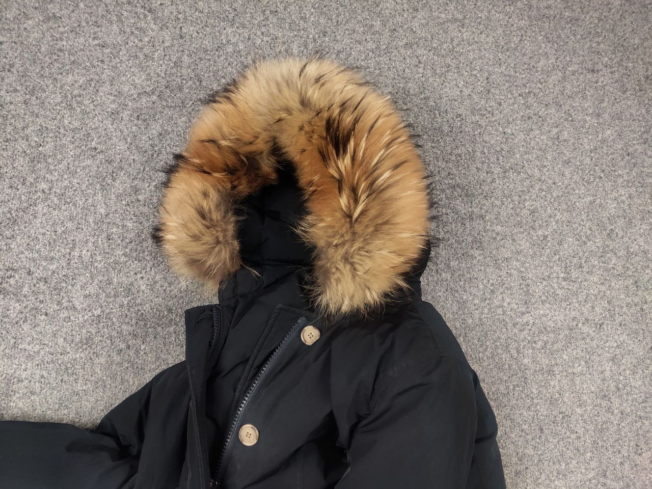 Woolrich Woolen Mills Woolrich Arctic Raccoon Down parka blue Fur hooded Jacket Size XS / US 0-2 / IT 36-38 - 14 Thumbnail