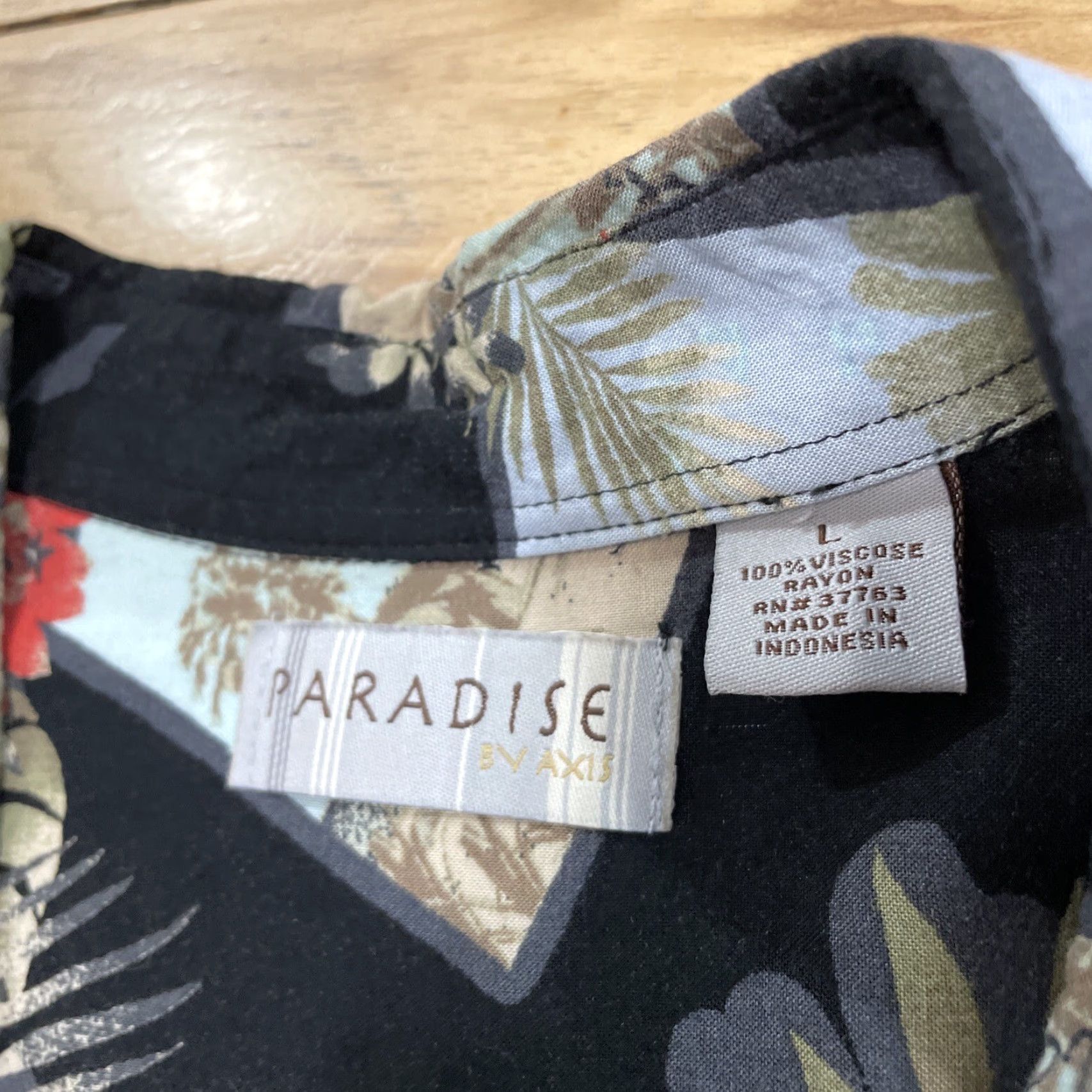 Paradise PARADISE AXIS Hawaiian Rayon Shirt Men L Floral Crane Stork Egret Button-Up, Short Sleeve, Multicolor, 100% Viscose, Casual Shirt Mens Size US L / EU 52-54 / 3 - 3 Thumbnail