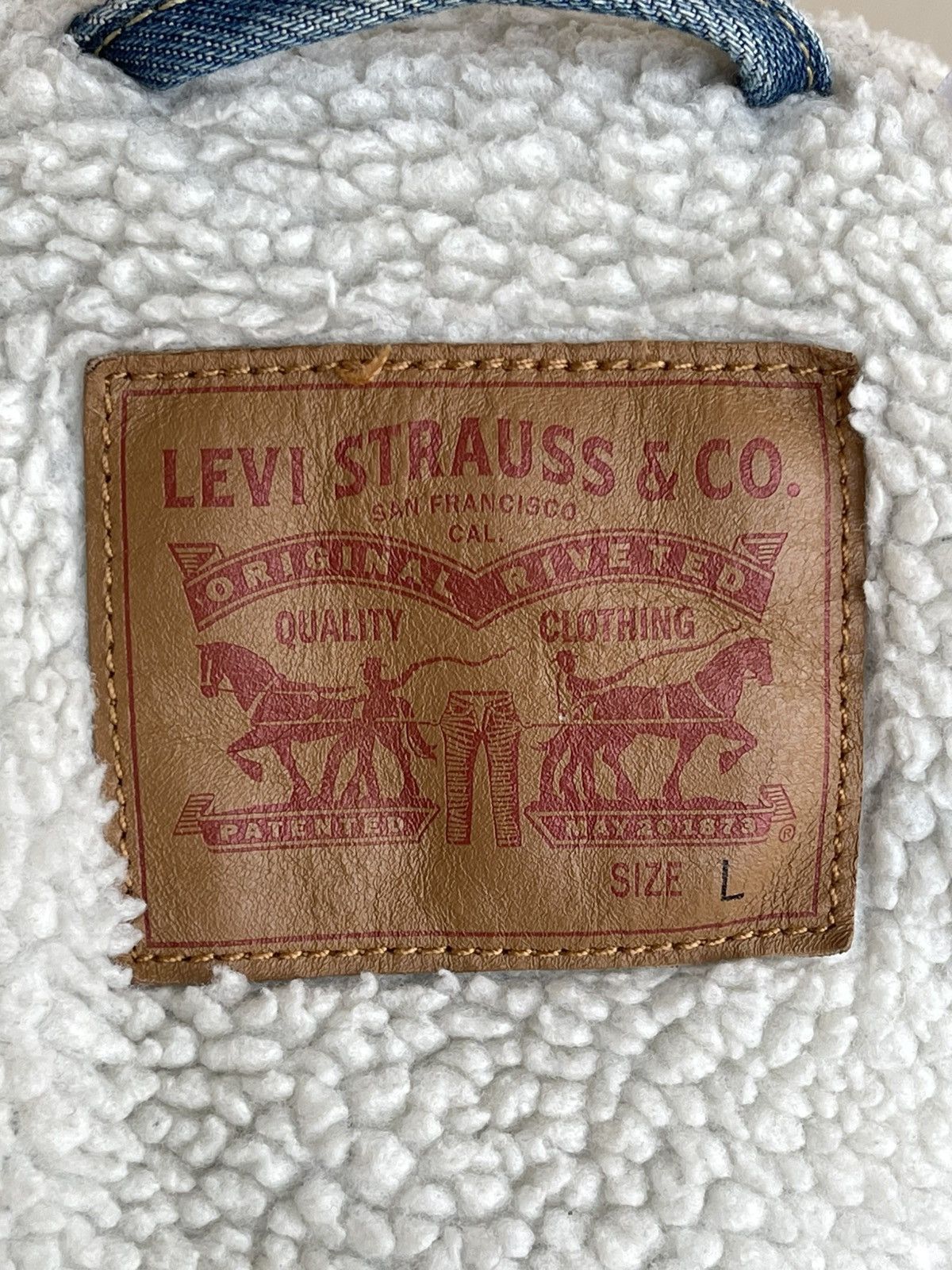 Levi's Levis Type 3 III Sherpa Trucker Washed Blue Denim Jacket Size US L / EU 52-54 / 3 - 15 Thumbnail
