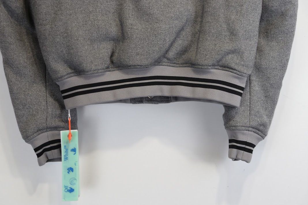 Off-White o1rshd1 Charcoal Logo Print Bomber Jacket in Grey Size US S / EU 44-46 / 1 - 10 Thumbnail