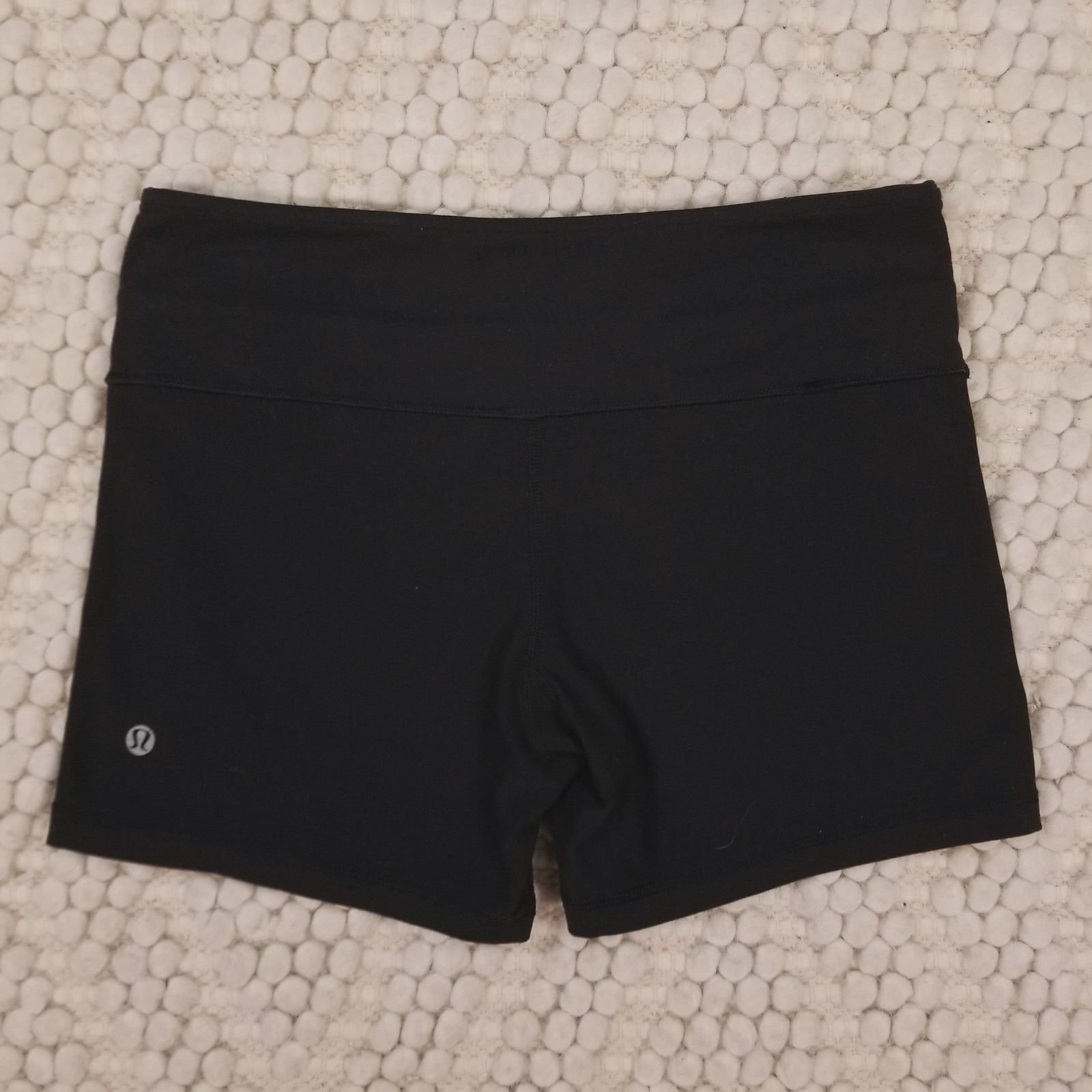Lululemon Lululemon Reverse Groove Short (Regular) Black Sz 8/10 Size 30" / US 8 / IT 44 - 4 Thumbnail