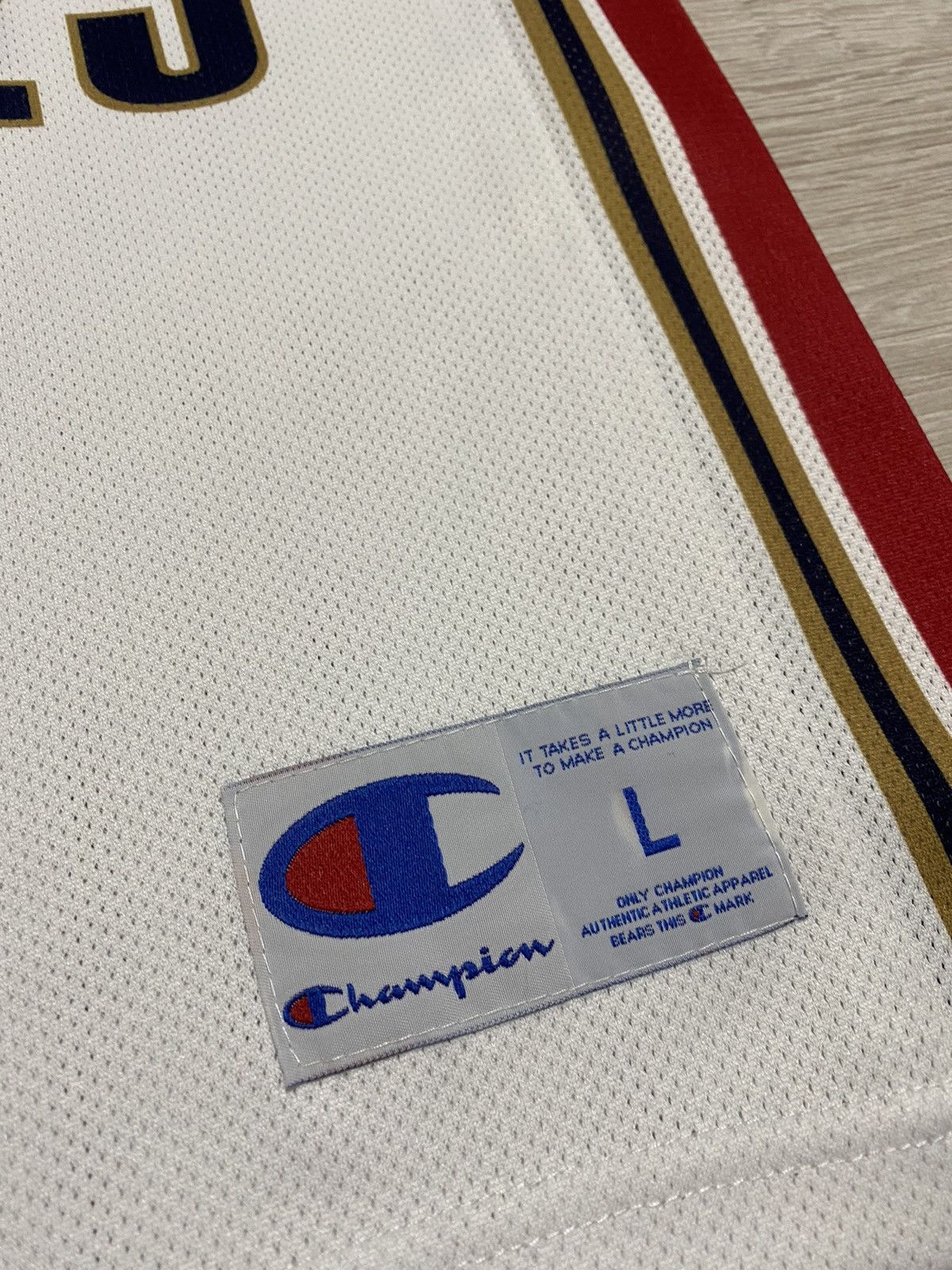 Champion Vintage Lebron James 23 Cavaliers Size junior L man XS Size US XS / EU 42 / 0 - 7 Thumbnail